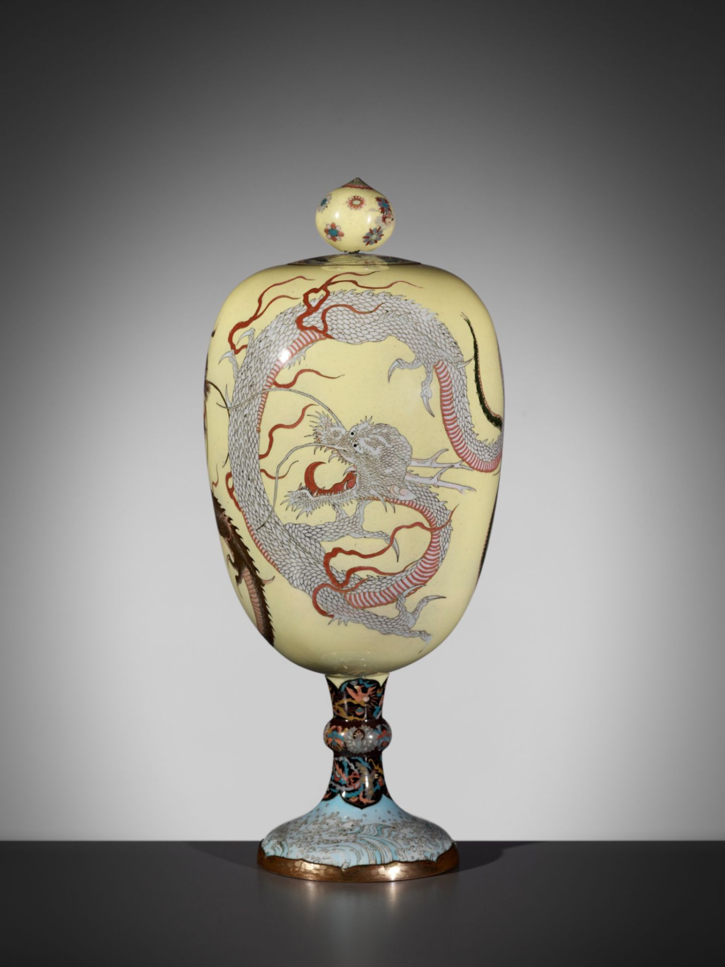 A CLOISONNÃ‰ ENAMEL VASE AND COVER WITH DRAGONS AND HO-O - Image 6 of 9