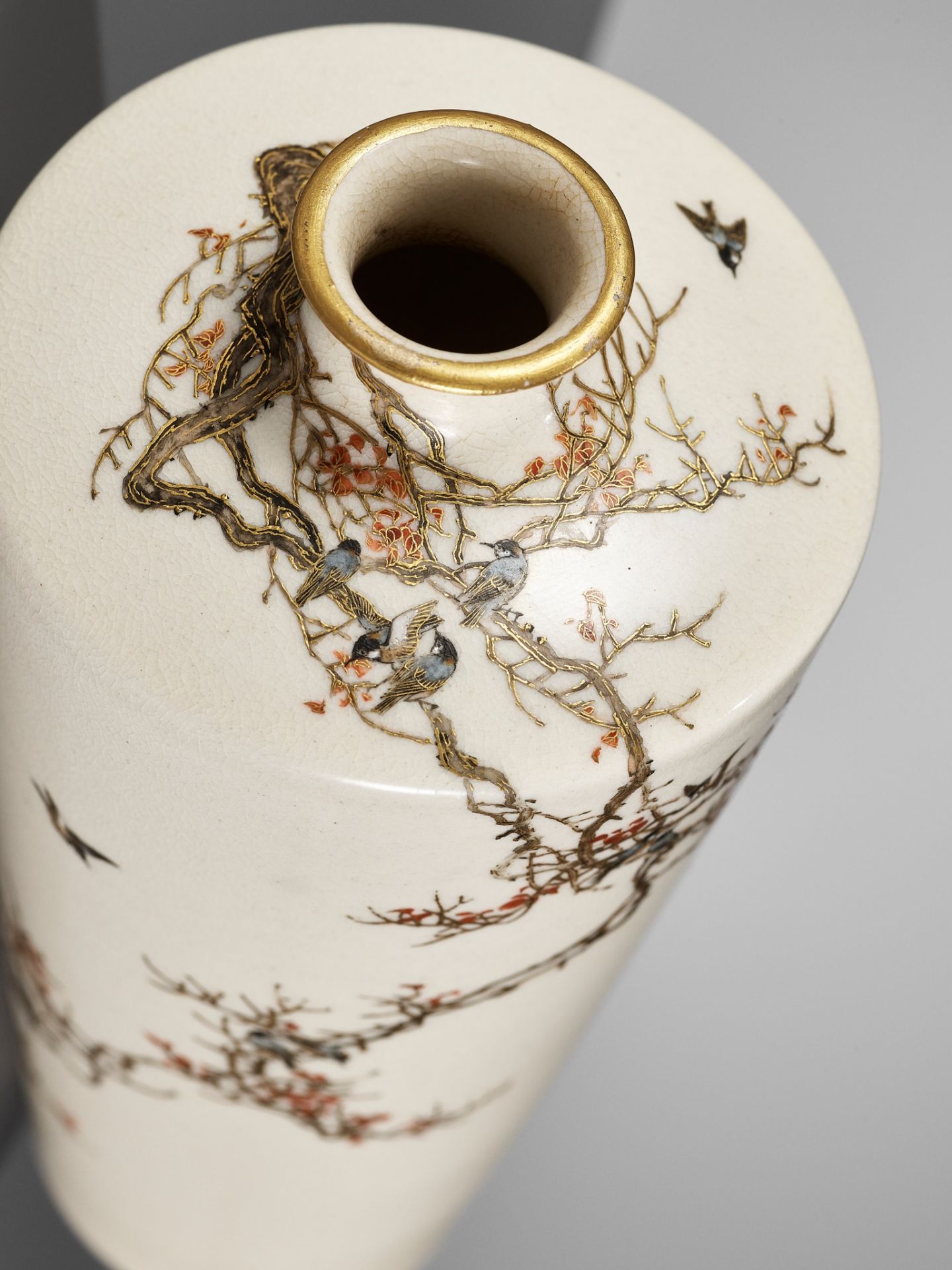 YABU MEIZAN: A VERY FINE SATSUMA VASE WITH BIRDS IN AUTUMN - Image 10 of 10