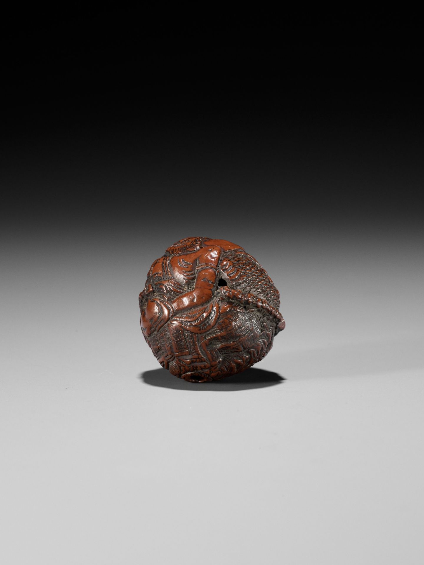 A KURUMI (WALNUT) NETSUKE OF RAKAN HANDAKA SONJA - Image 12 of 13