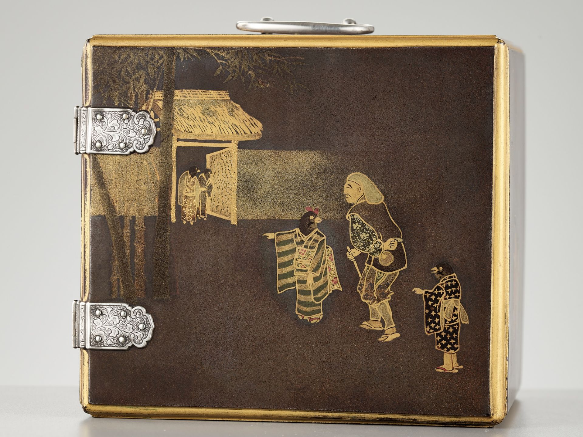 A LACQUER MINIATURE KODANSU (CABINET) WITH SCENES FROM THE TALE OF THE TONGUE-CUT SPARROW - Image 12 of 12