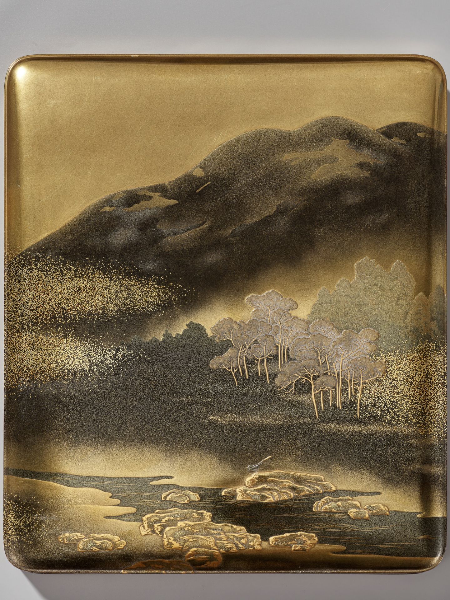 FUNABASHI SHUMIN: AN IMPERIAL PRESENTATION LACQUER SUZURIBAKO - Image 4 of 12