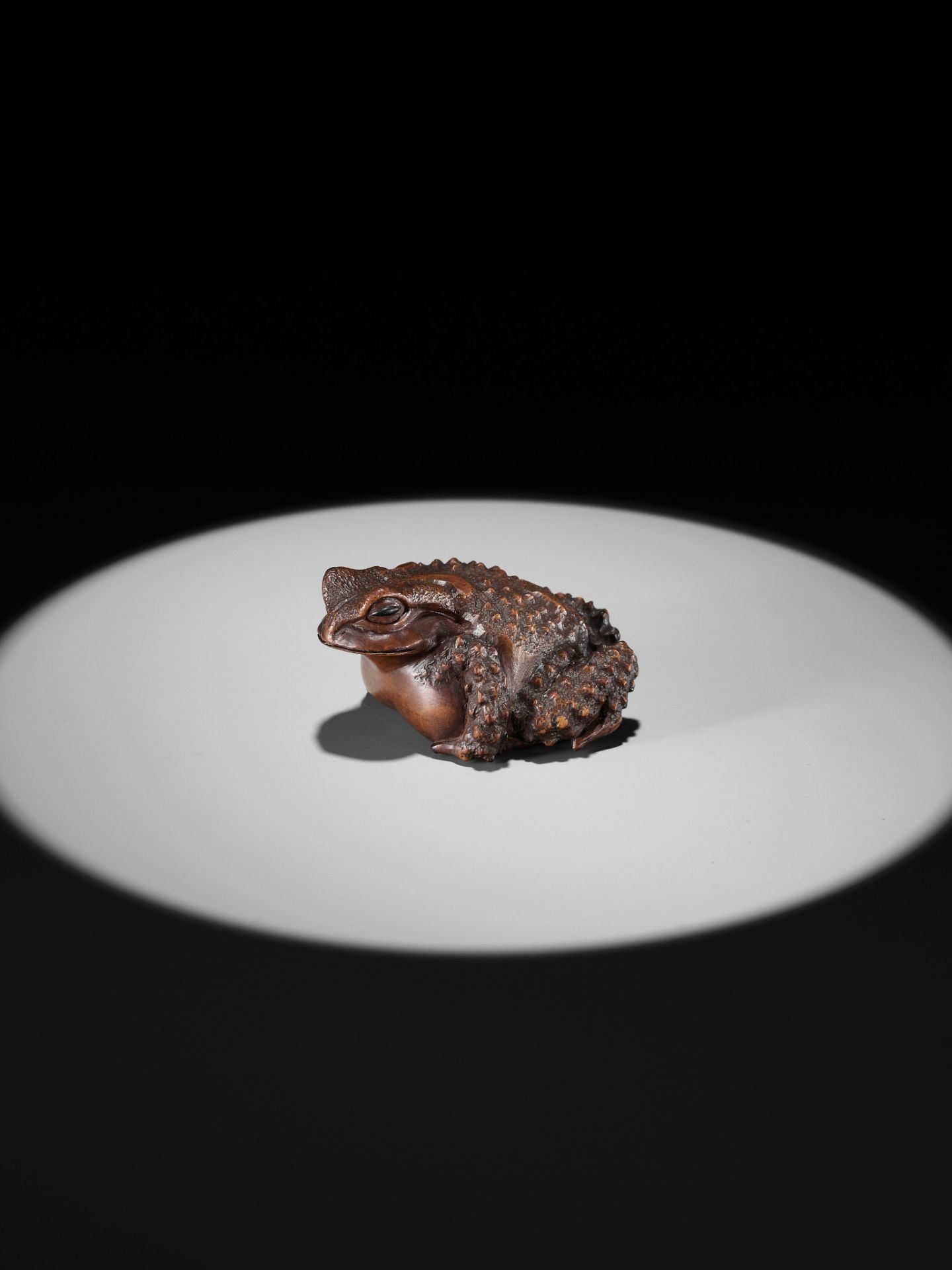 MASANAO: A FINE WOOD MINIATURE OKIMONO OF A TOAD - Image 3 of 12