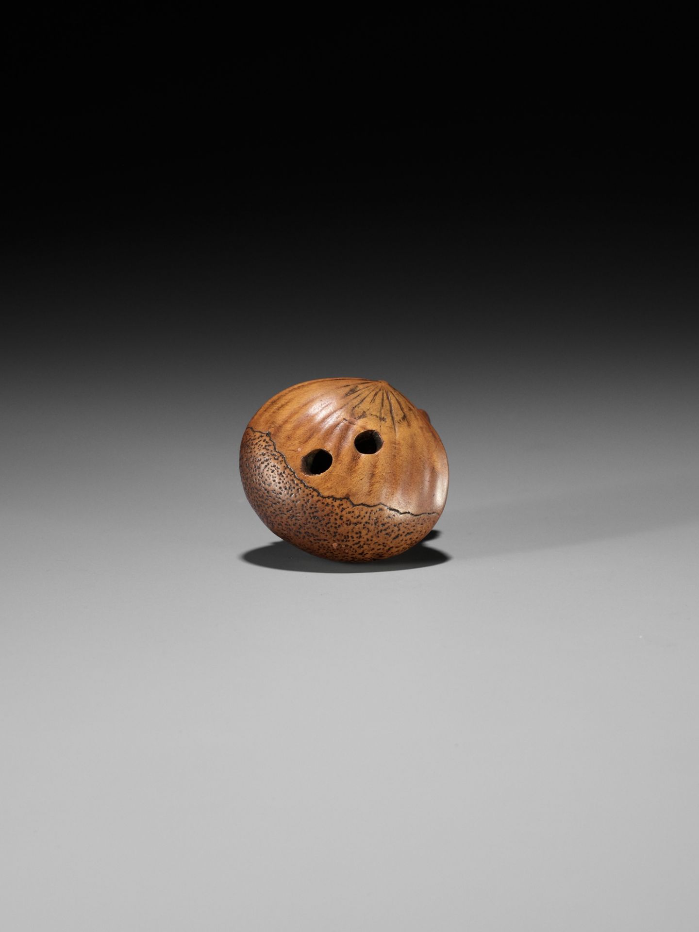 A WOOD NETSUKE OF A RAT ON A HUGE CHESTNUT - Image 9 of 9