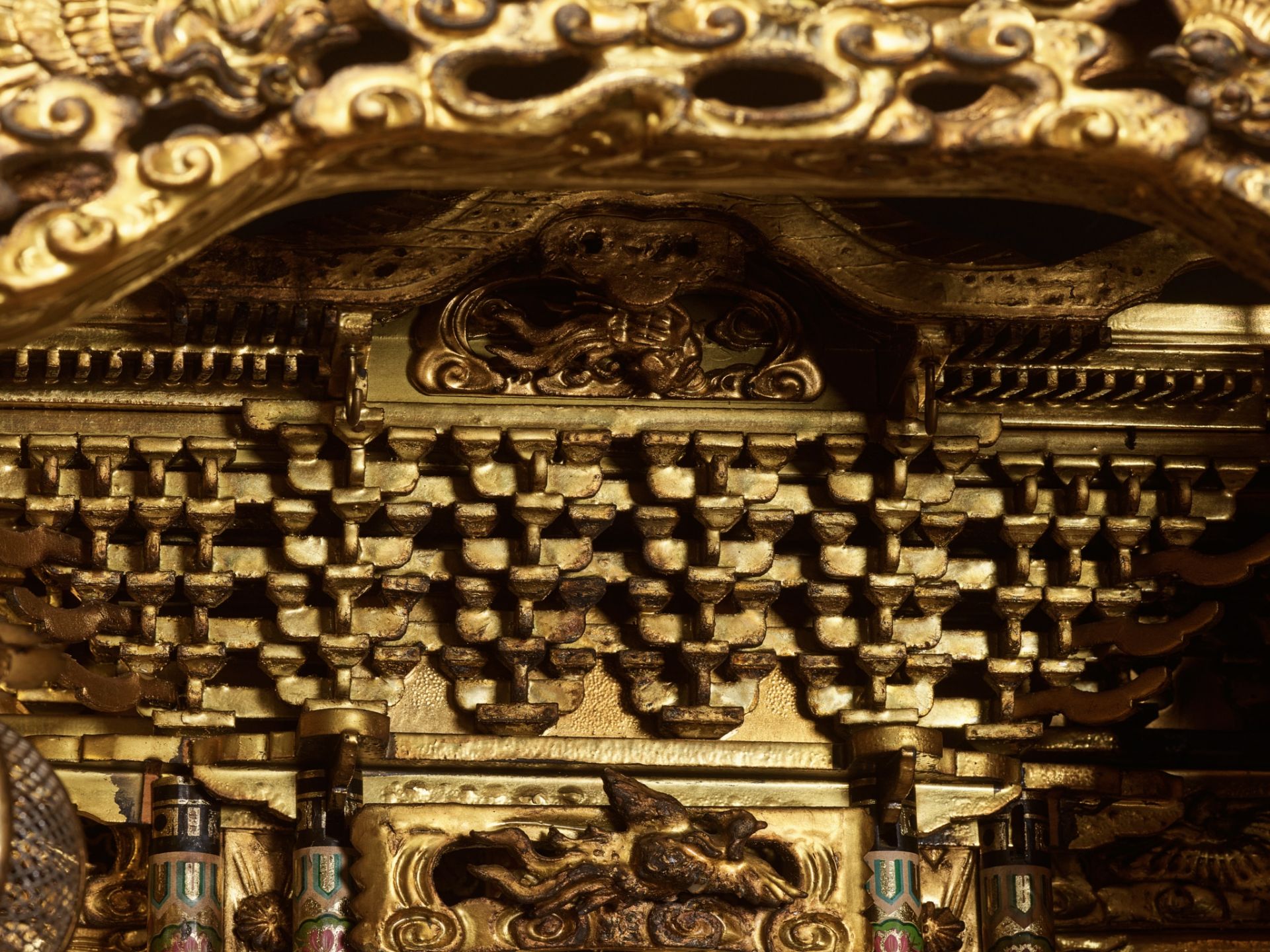 A LARGE BUTSUDAN (BUDDHIST ALTAR) FOR AMIDA - Image 10 of 16