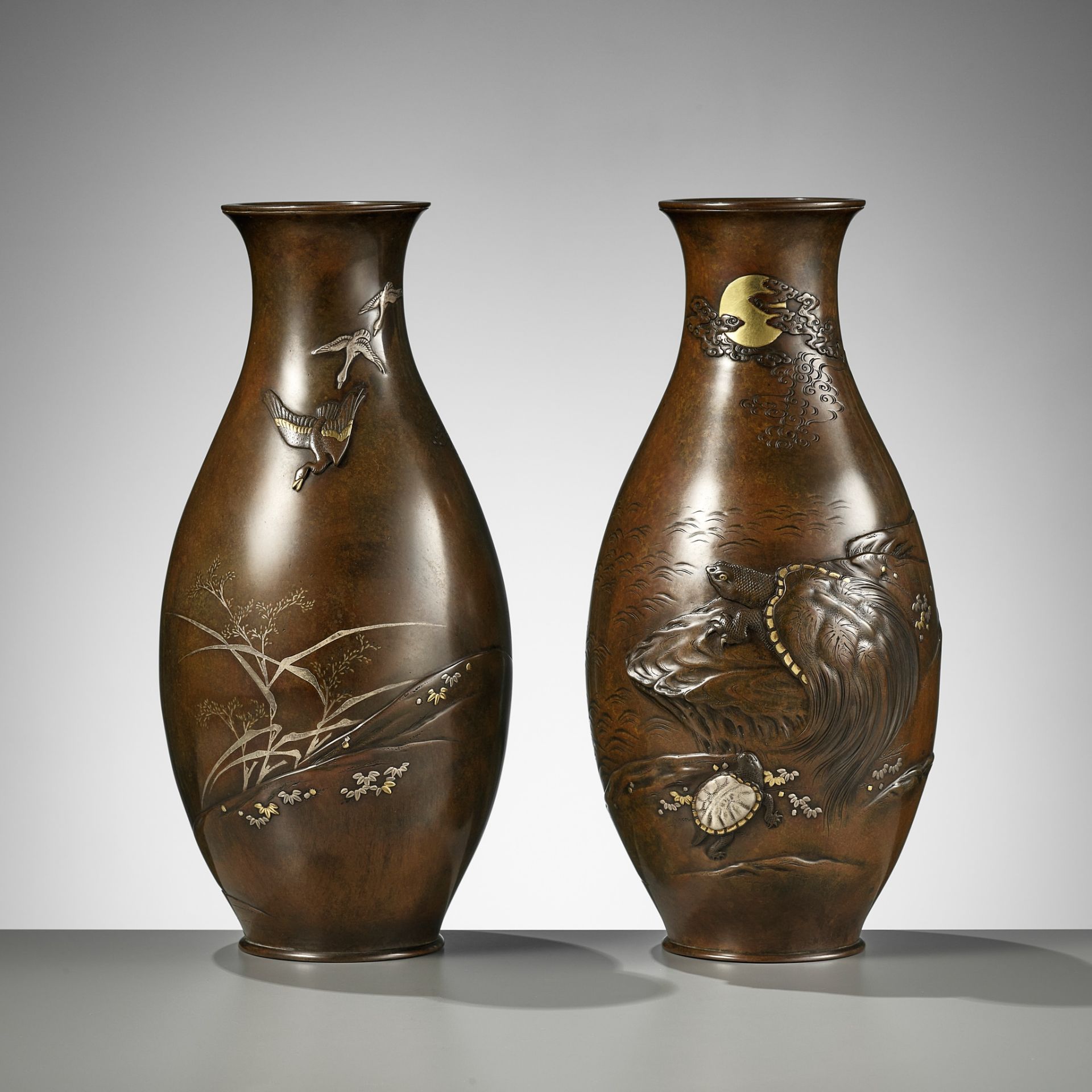 CHOMIN: A SUPERB PAIR OF INLAID BRONZE VASES WITH MINOGAME AND GEESE