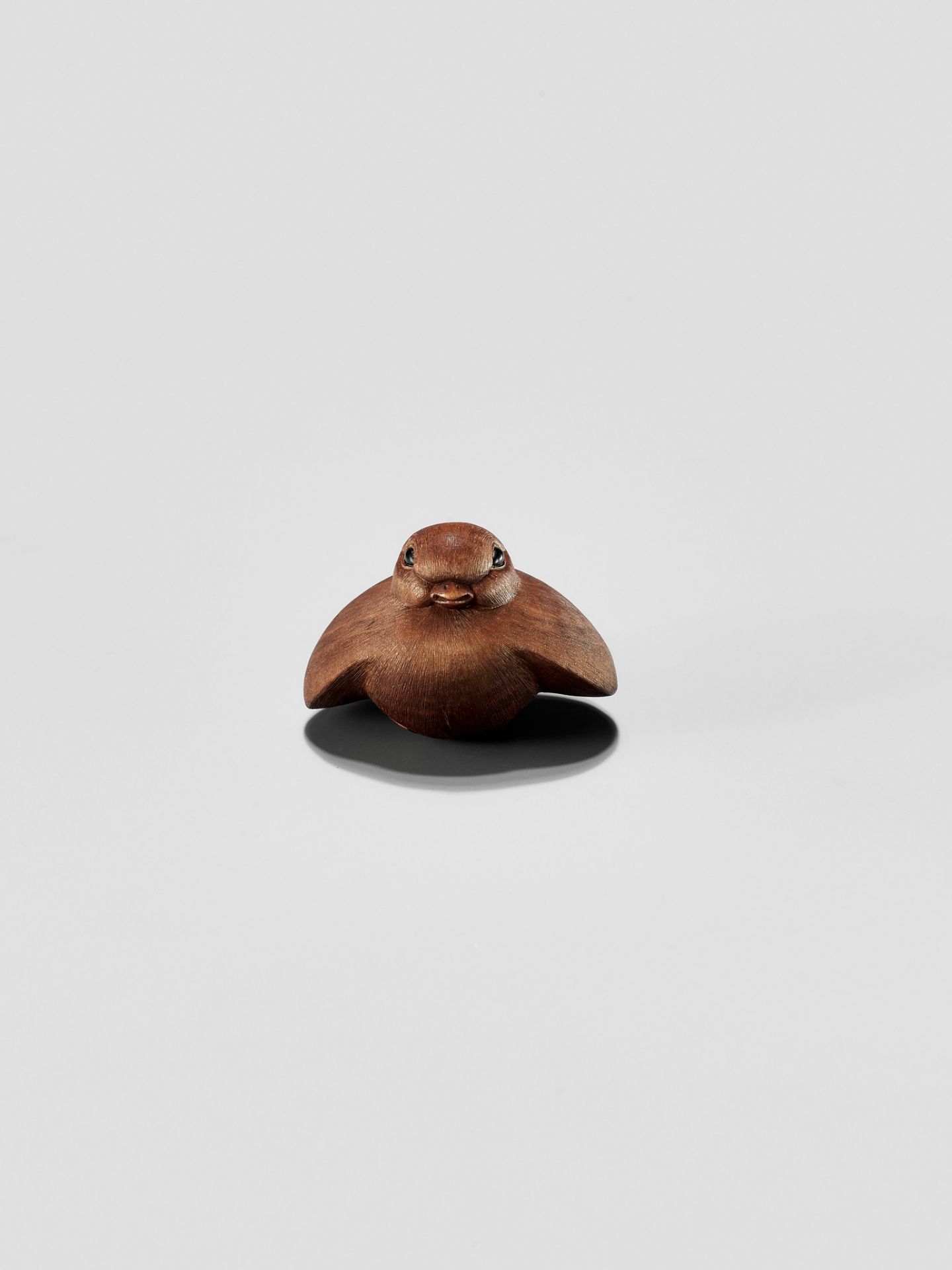 VADYM PYVOVAR: A WOOD NETSUKE OF THE FUKURA SUZUME - Image 2 of 9