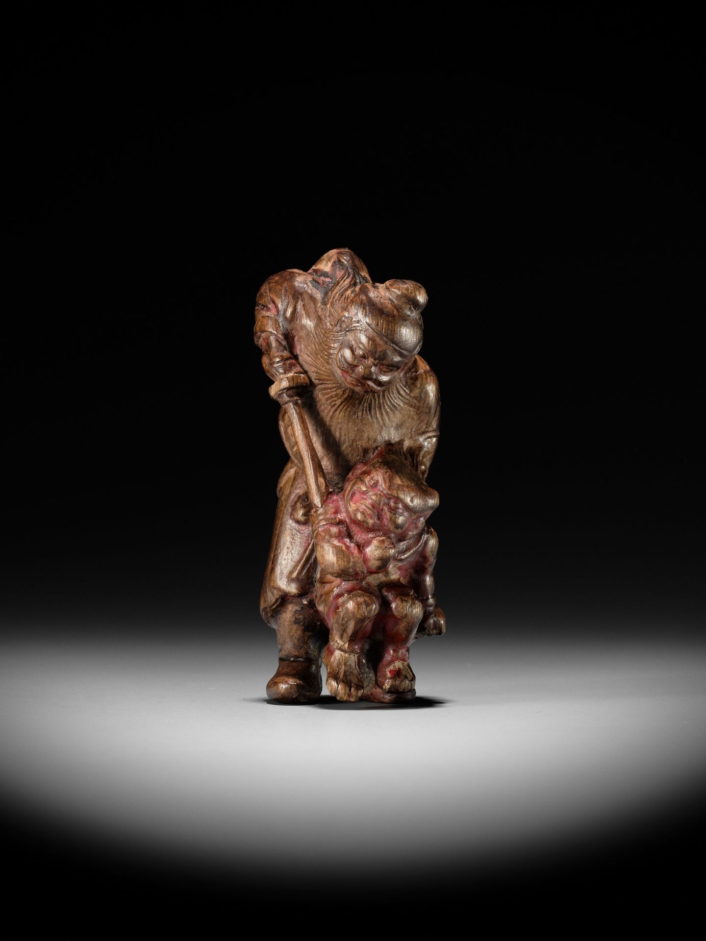 A POWERFUL SAISHIKI NETSUKE OF SHOKI AND ONI, STYLE OF YOSHIMURA SHUZAN - Image 2 of 12