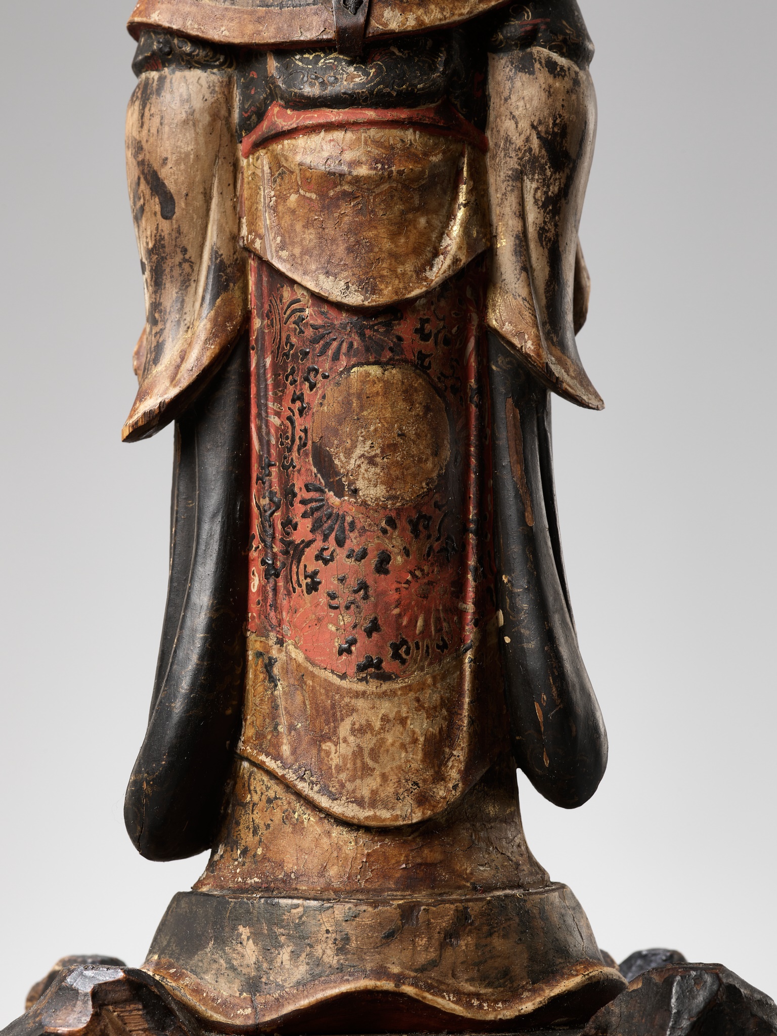 A POLYCHROME WOOD FIGURE OF KARITEIMO (HARITI), MUROMACHI PERIOD - Image 11 of 12