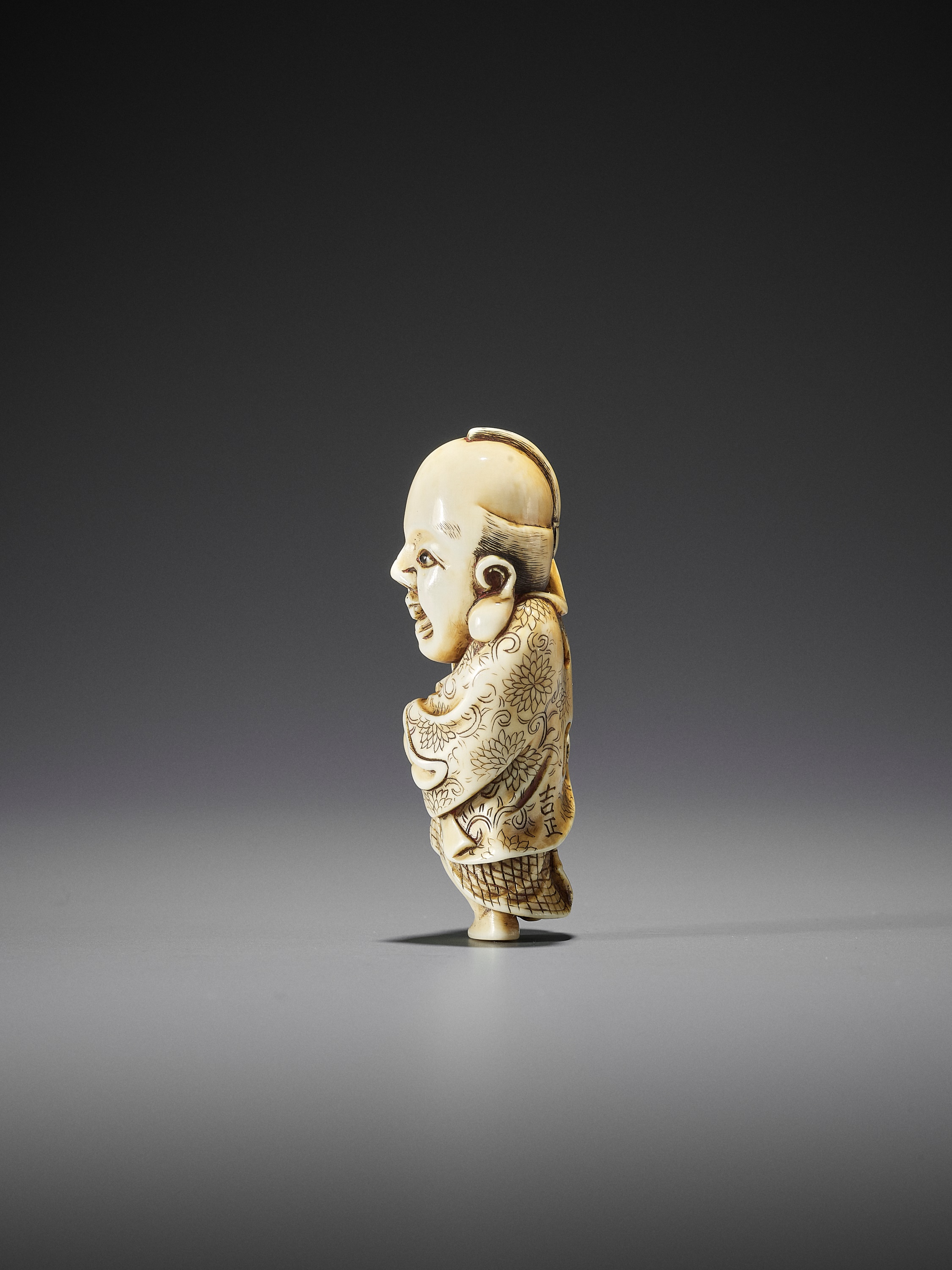 YOSHIMASA: AN IVORY NETSUKE OF FUKUSUKE - Image 6 of 13