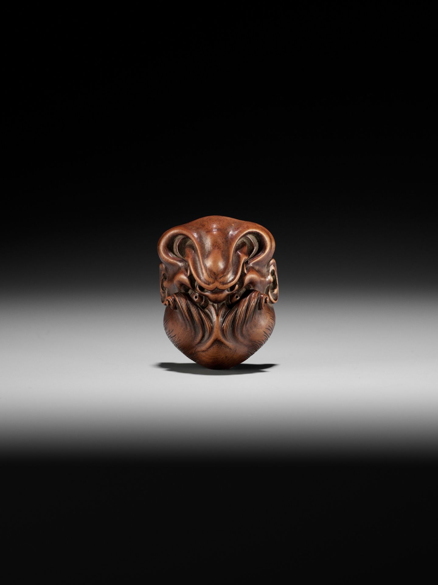 A FINE SANSHO-STYLE WOOD NETSUKE OF A GHOUL - Image 2 of 8