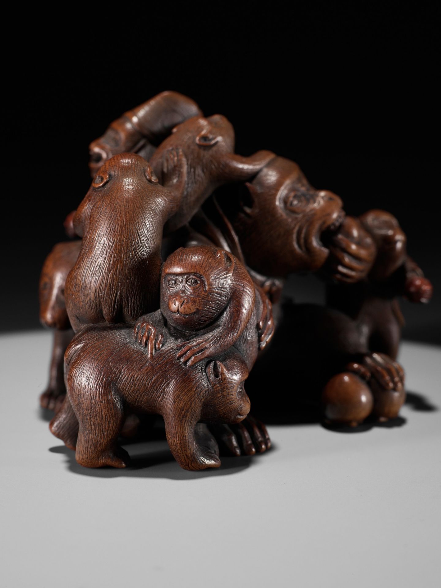 UNHODO MASAYOSHI: A SUPERB WOOD OKIMOO OF A GROUP OF MONKEYS AND DOG - Image 3 of 16