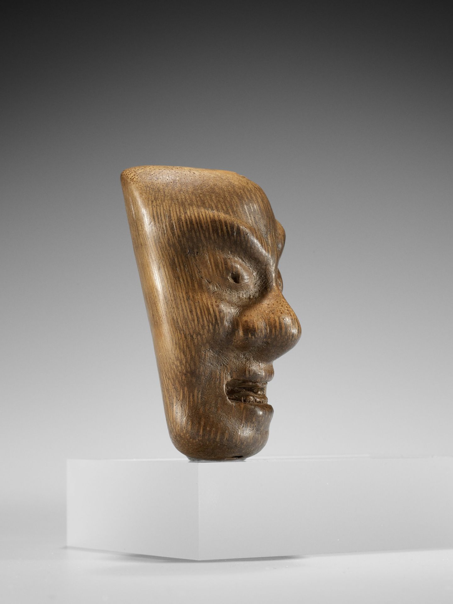 YORIMITSU: A RARE AND UNUSUAL BAMBOO OMAI TYPE MASK NETSUKE - Image 6 of 9