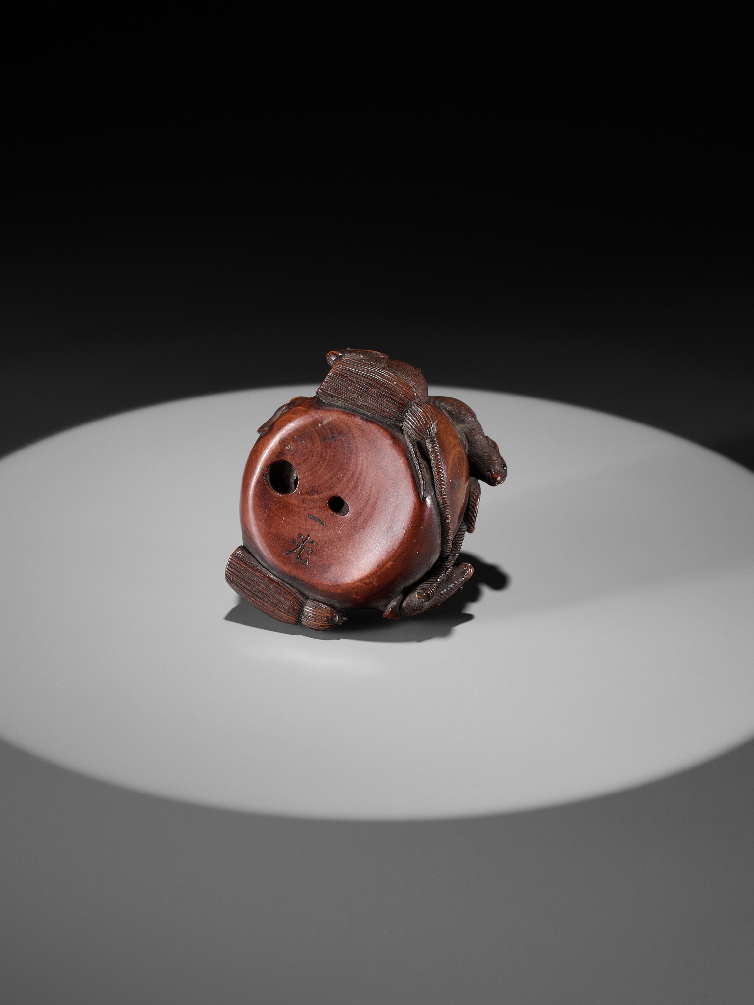 IKKO: A WOOD OKIMONO NETSUKE OF FIVE RATS AROUND DAIKOKU'S TREASURE BAG - Image 14 of 15