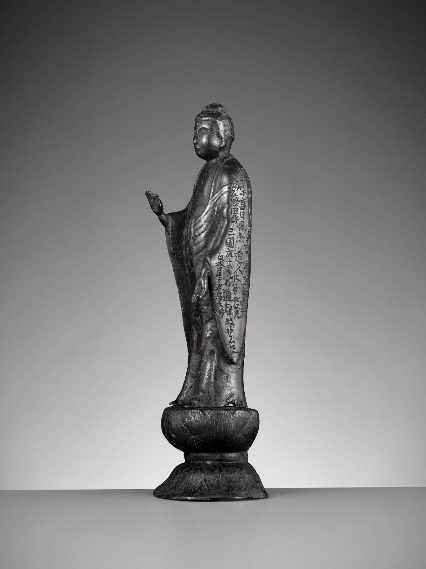 A BRONZE FIGURE OF AMIDA NYORAI, HEIAN TO EARLY KAMAKURA - Image 6 of 12