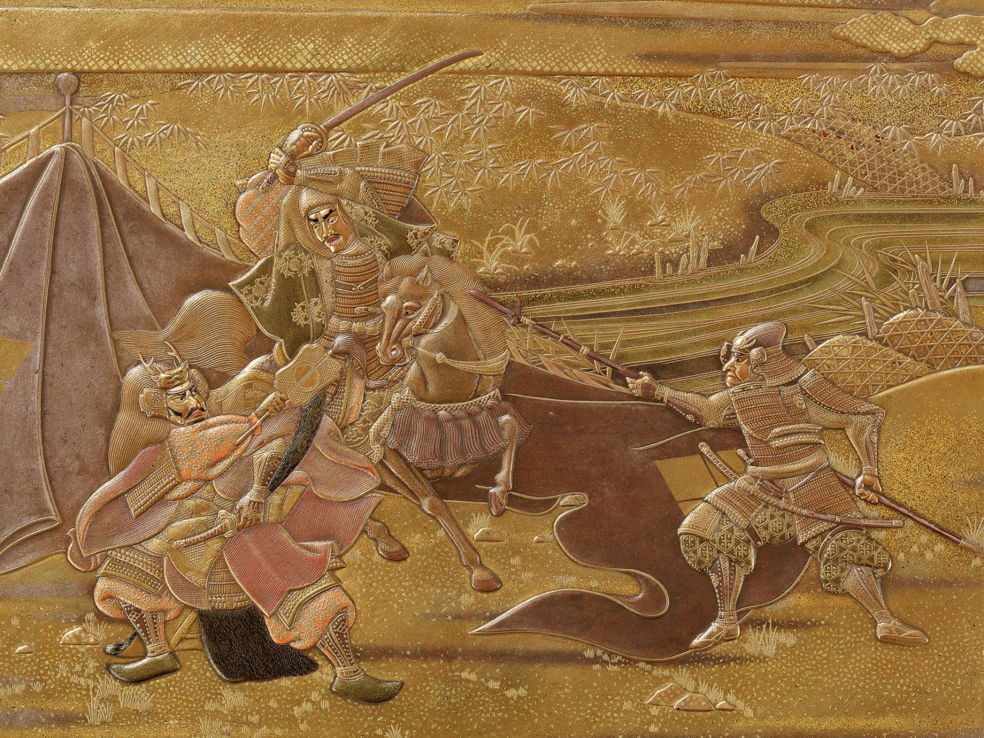 A GOLD LACQUER SUZURIBAKO DEPICTING THE BATTLE OF KAWANAKAJIMA - Image 3 of 14