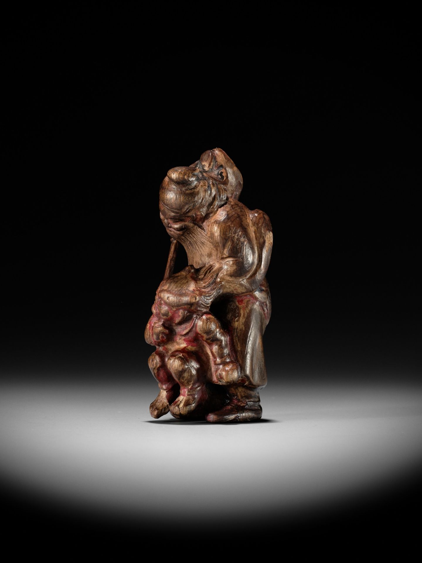 A POWERFUL SAISHIKI NETSUKE OF SHOKI AND ONI, STYLE OF YOSHIMURA SHUZAN - Image 7 of 12