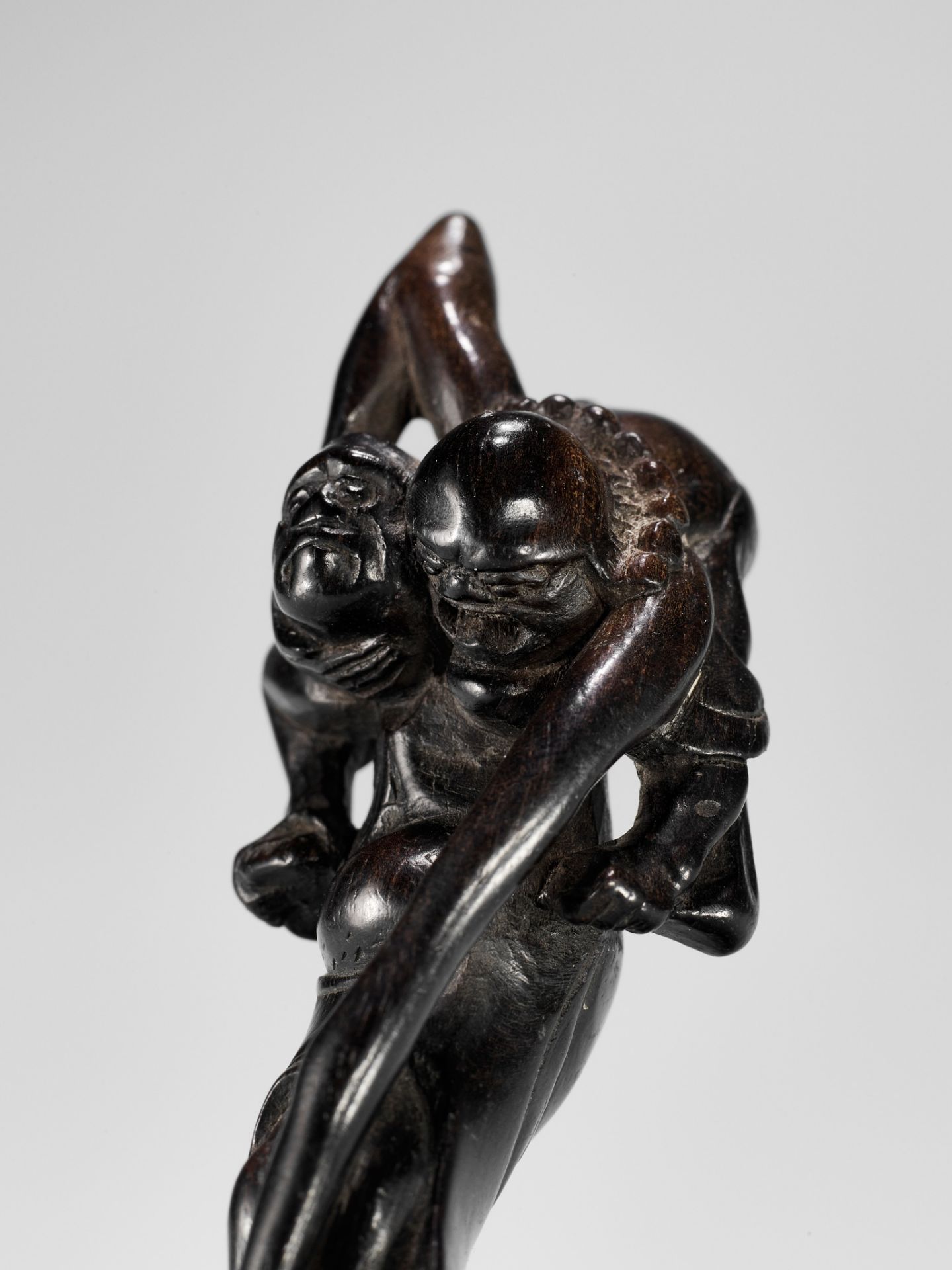 A TALL EBONY WOOD NETSUKE OF ASHINAGA AND TENAGA - Image 4 of 13