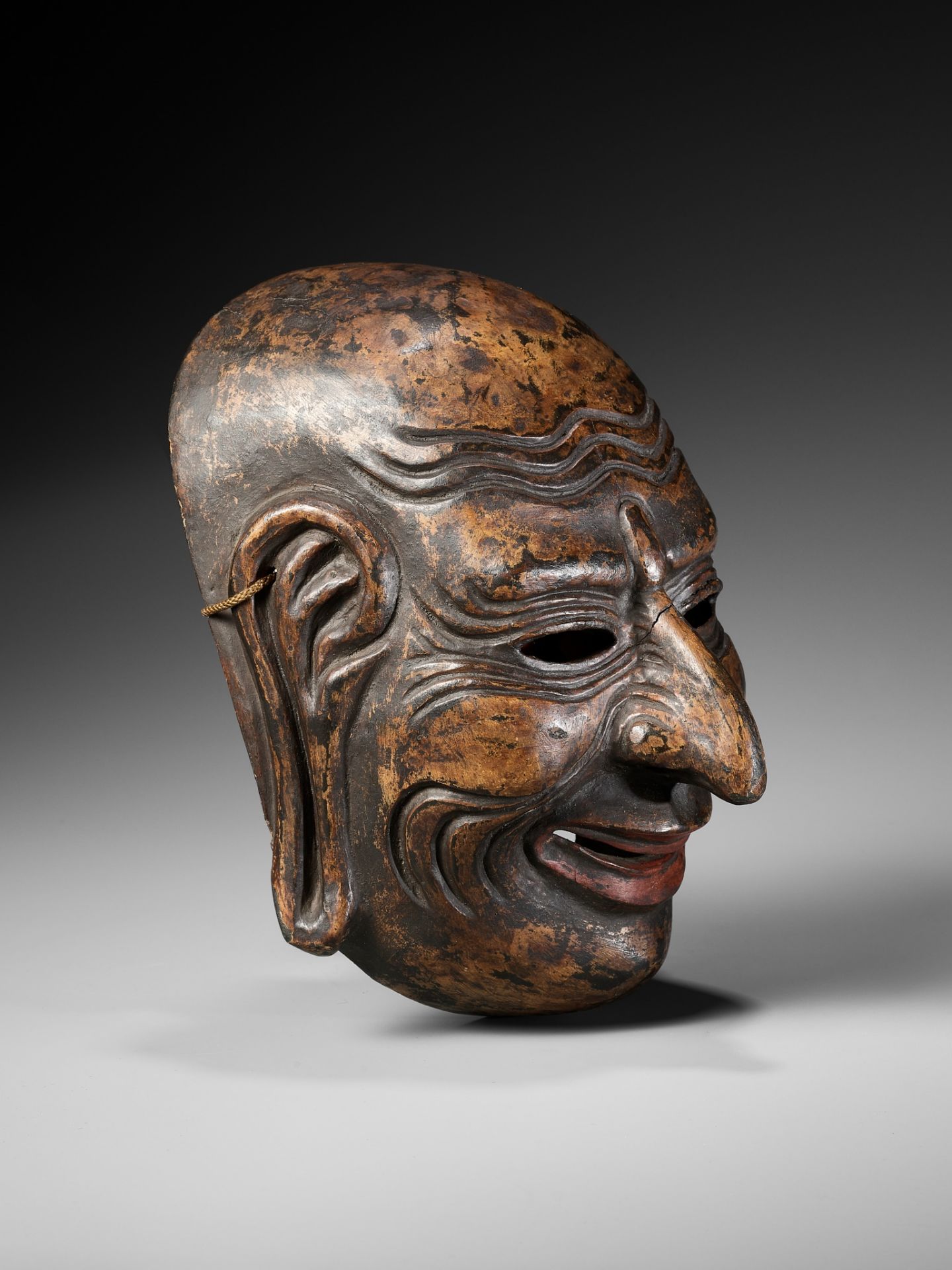 GYOSUI: A LACQUERED WOOD GIGAKU MASK OF TAIKOFU - Image 7 of 9