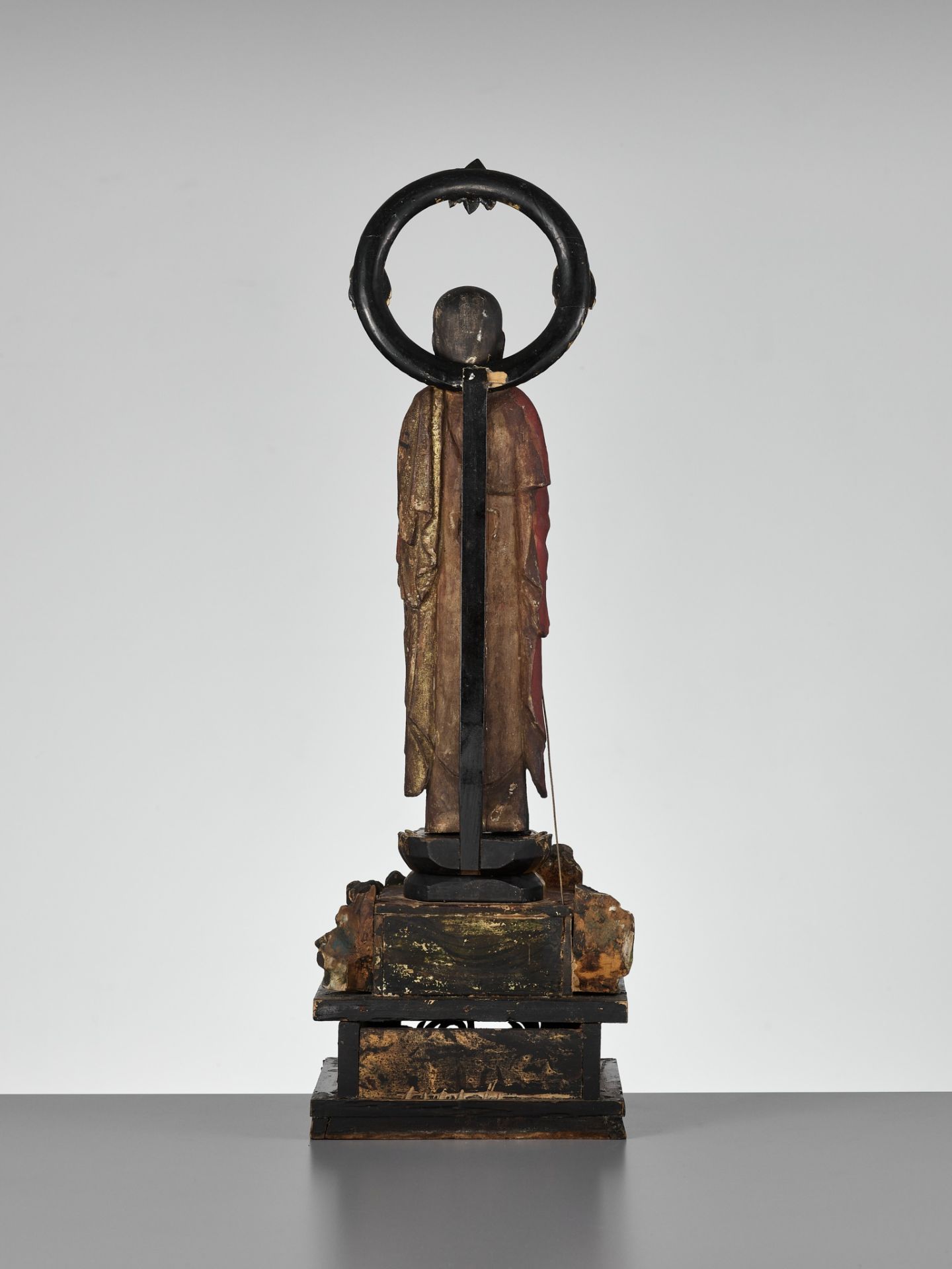 A LARGE PORTABLE SHRINE (ZUSHI) CONTAINING A GILT AND POLYCHROME WOOD FIGURE OF JIZO BOSATSU - Image 7 of 13