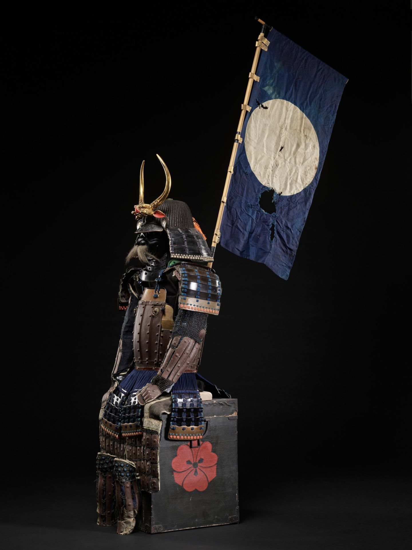 A SUIT OF ARMOR WITH A KOBOSHI KABUTO - Image 7 of 10