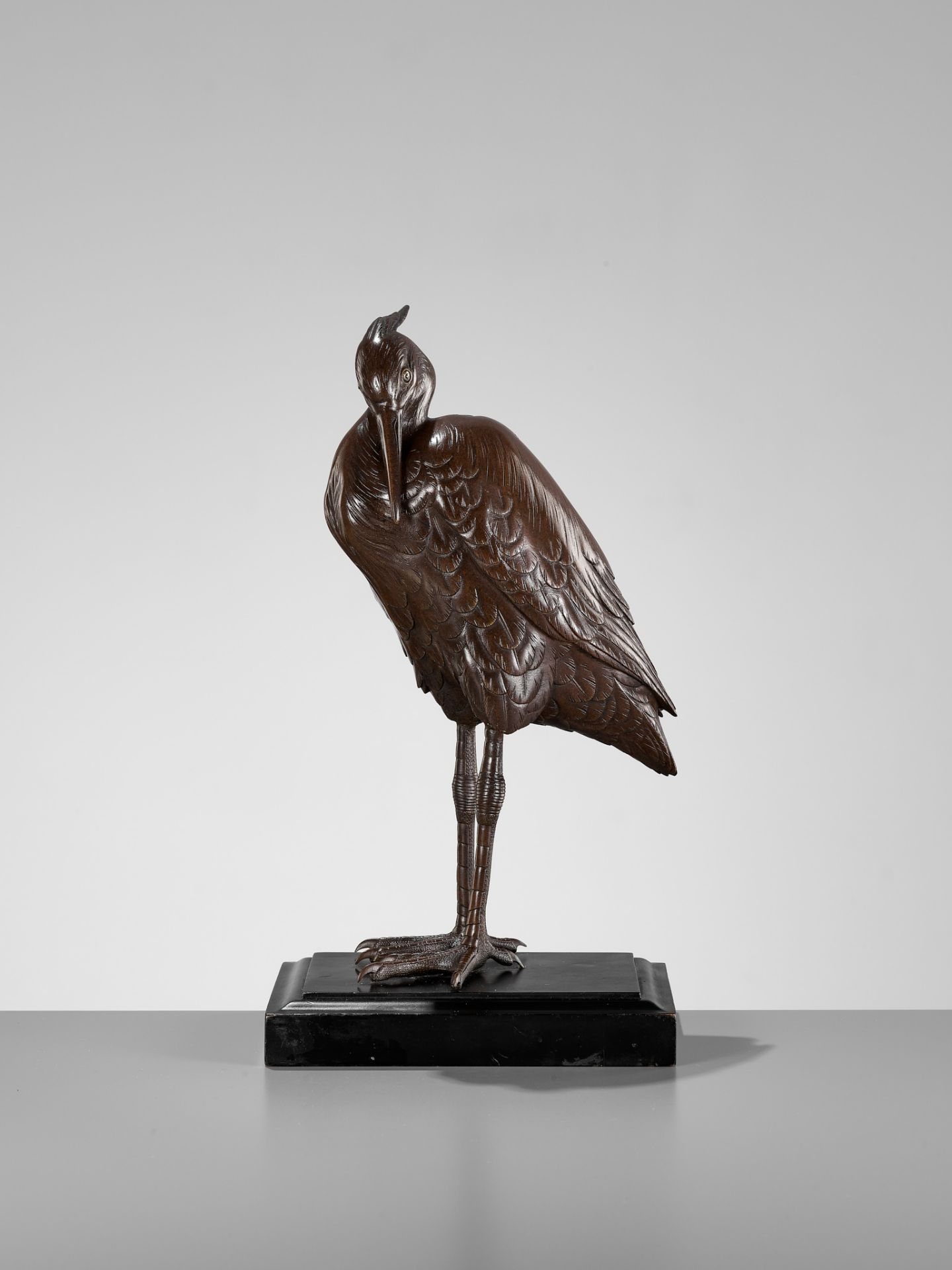 A FINE BRONZE OKIMONO OF A HERON - Image 3 of 11