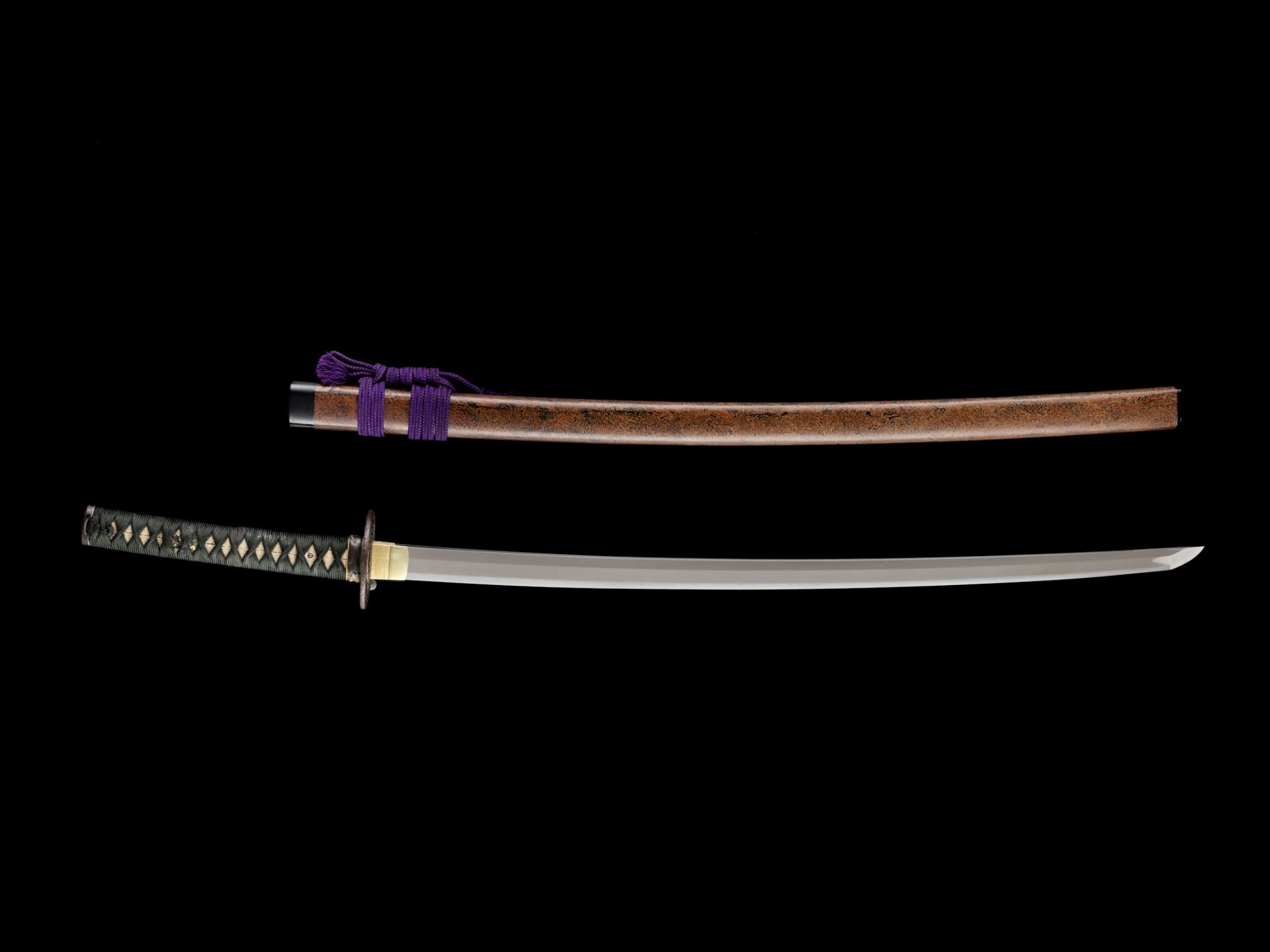 AN IMPORTANT ECHIZEN SCHOOL KATANA WITH NBTHK HOZON TOKEN PAPER, ATTRIBUTED TO YASUTSUGU I - Image 14 of 16