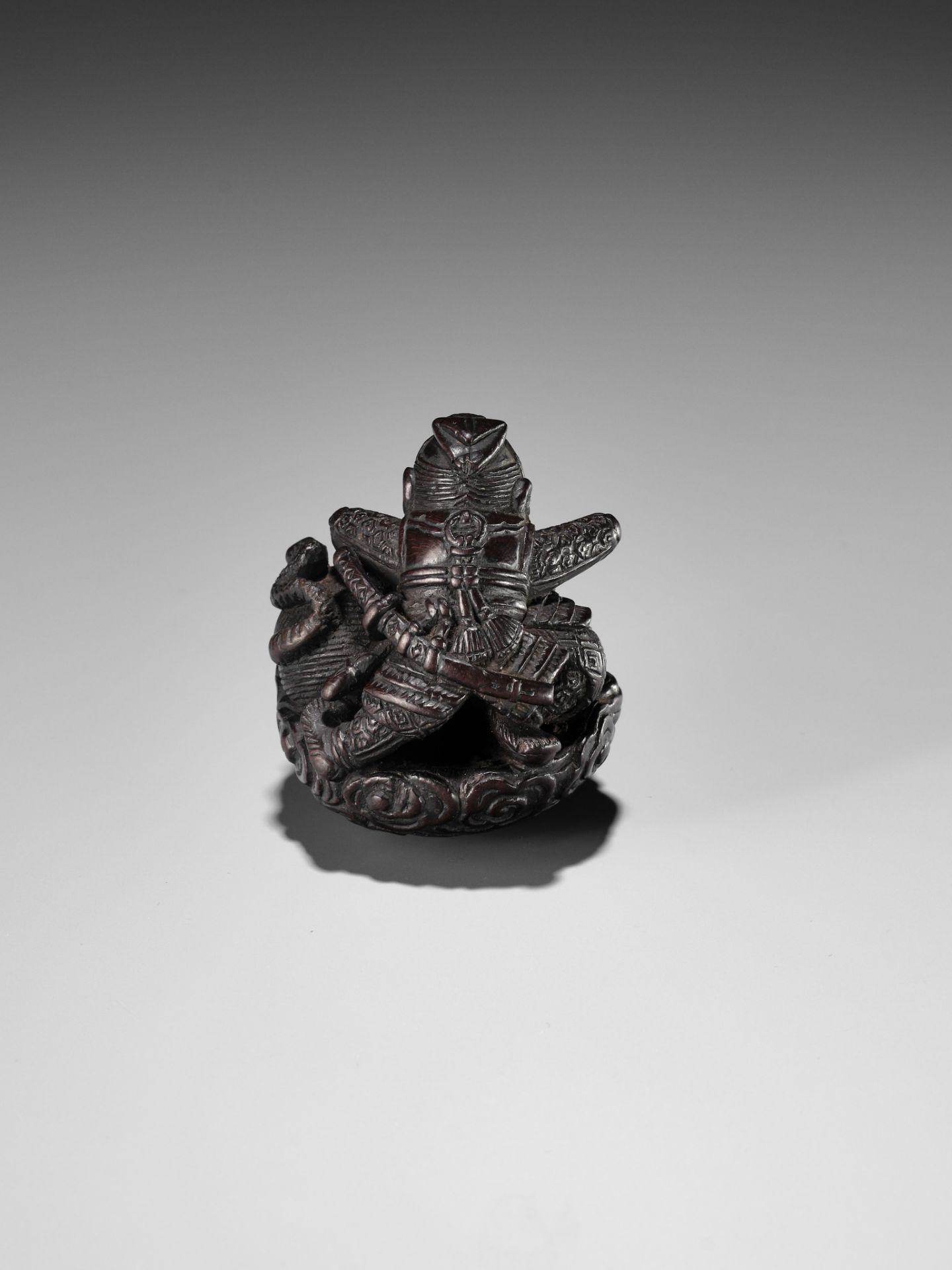 A POWERFUL WOOD NETSUKE OF INO HAYATA SLAYING THE NUE - Image 9 of 10