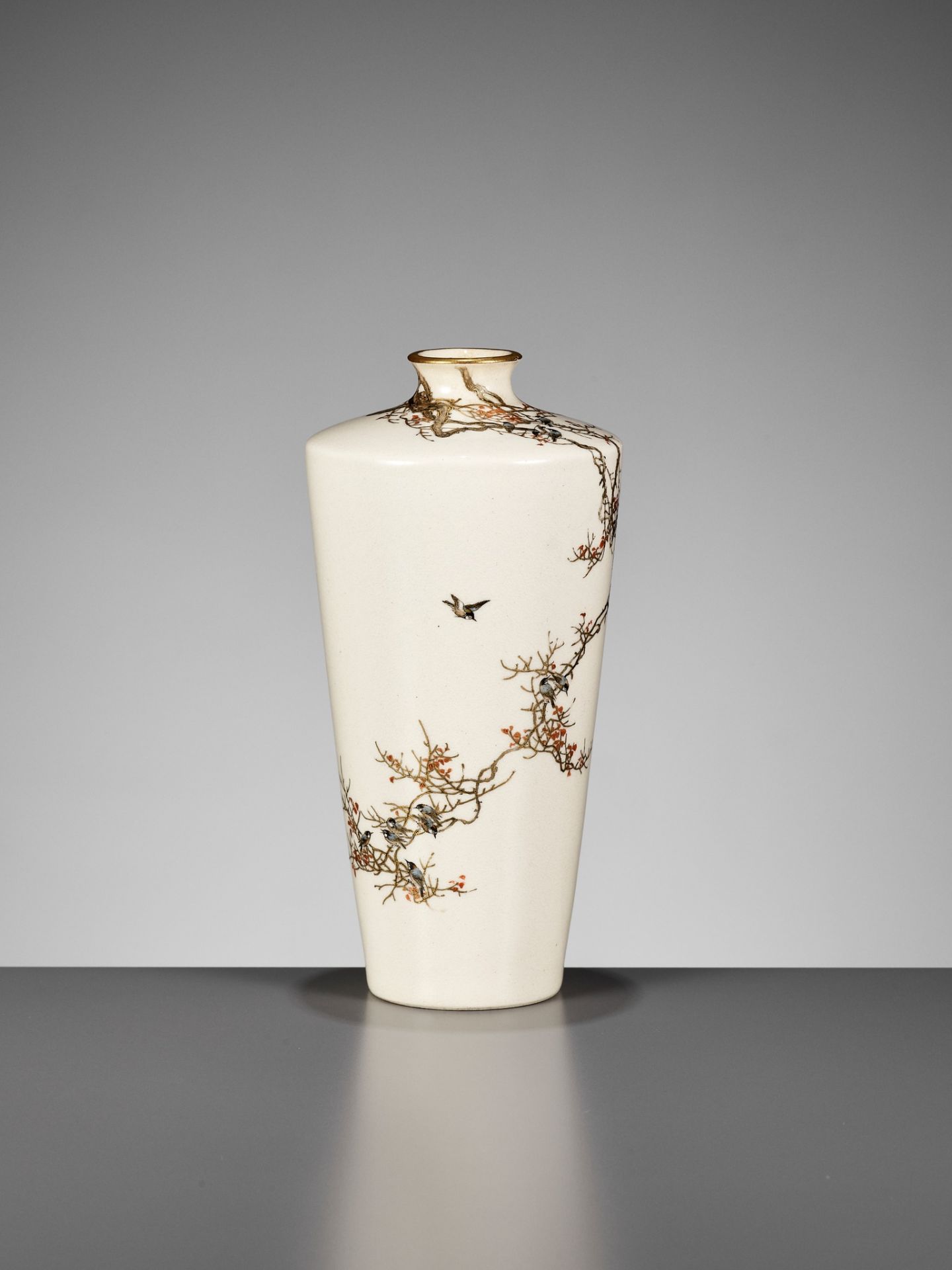 YABU MEIZAN: A VERY FINE SATSUMA VASE WITH BIRDS IN AUTUMN - Bild 2 aus 10