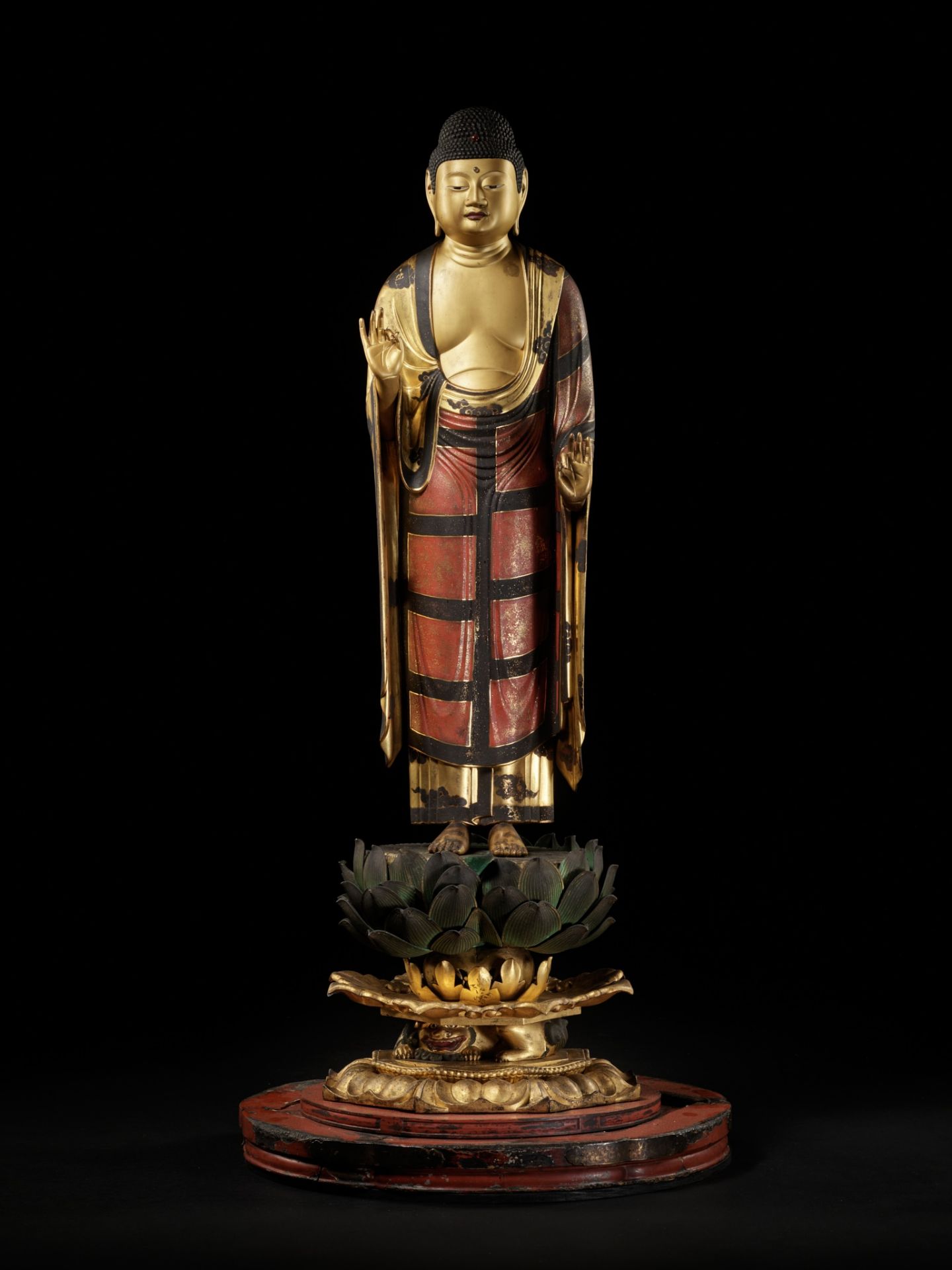 A VERY LARGE GILT AND LACQUERED ANNAMI SCHOOL WOOD FIGURE OF AMIDA NYORAI - Image 2 of 12