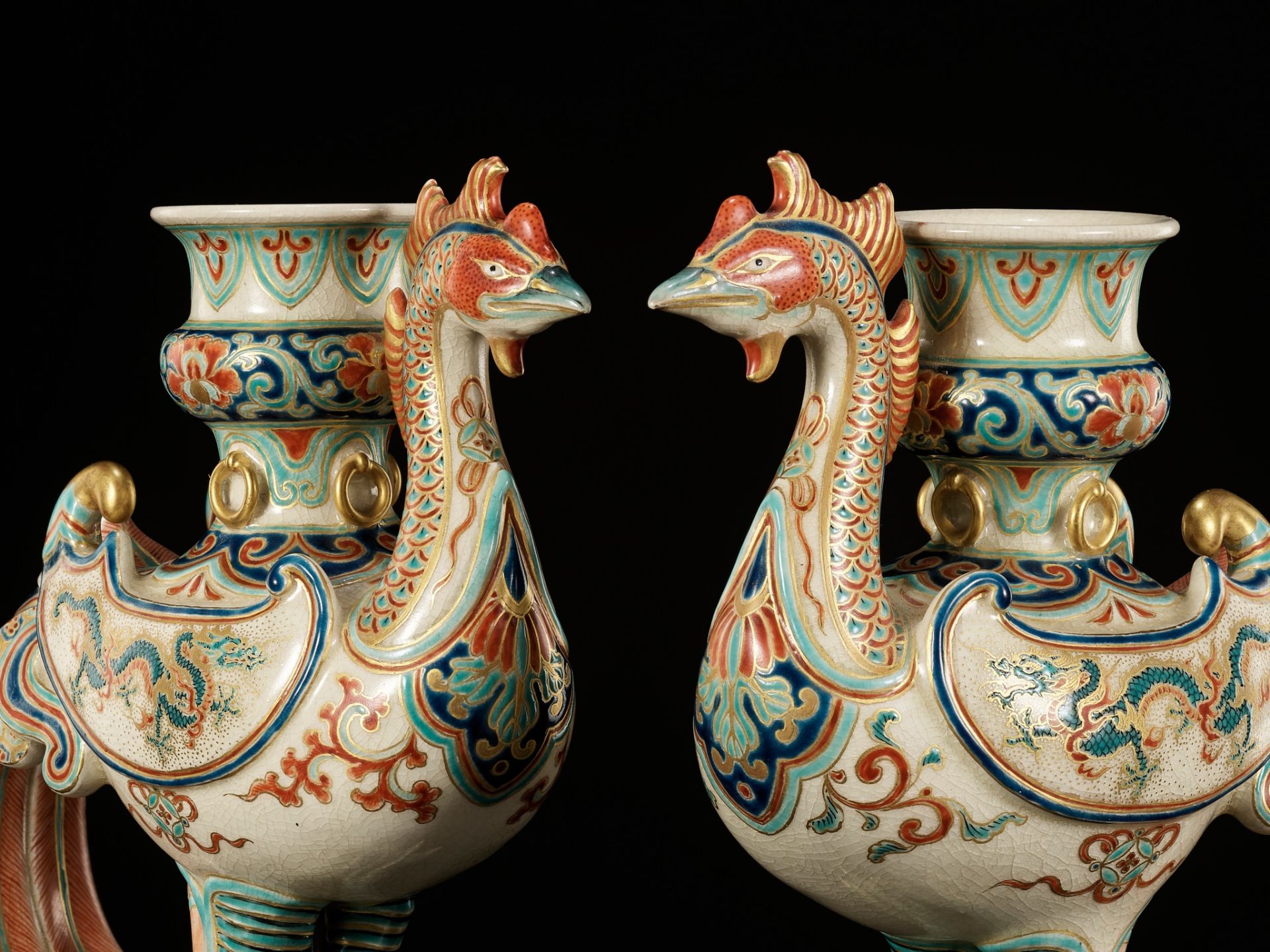 MAKUZU KOZAN: A SUPERB PAIR OF PHOENIX-FORM EARTHENWARE CANDLESTICKS