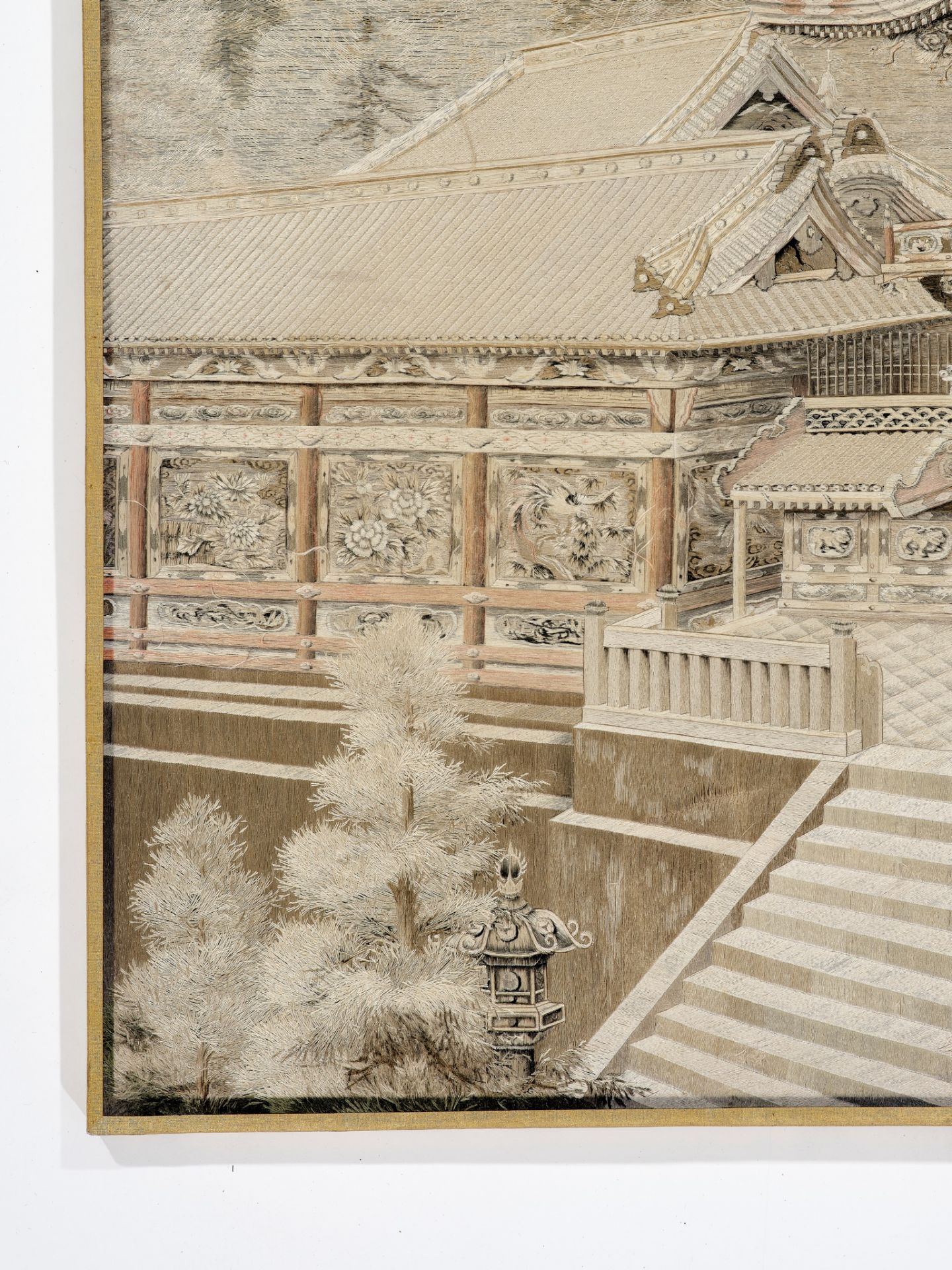 A SUPERBLY EMBROIDERED PANEL OF YOMEIMON GATE - Image 3 of 6