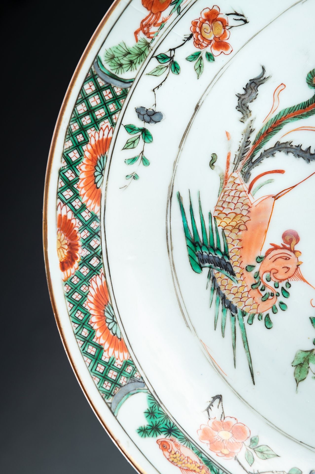 A FAMILLE VERTE 'PHOENIX AND FLOWER' DISH, QING - Bild 6 aus 13