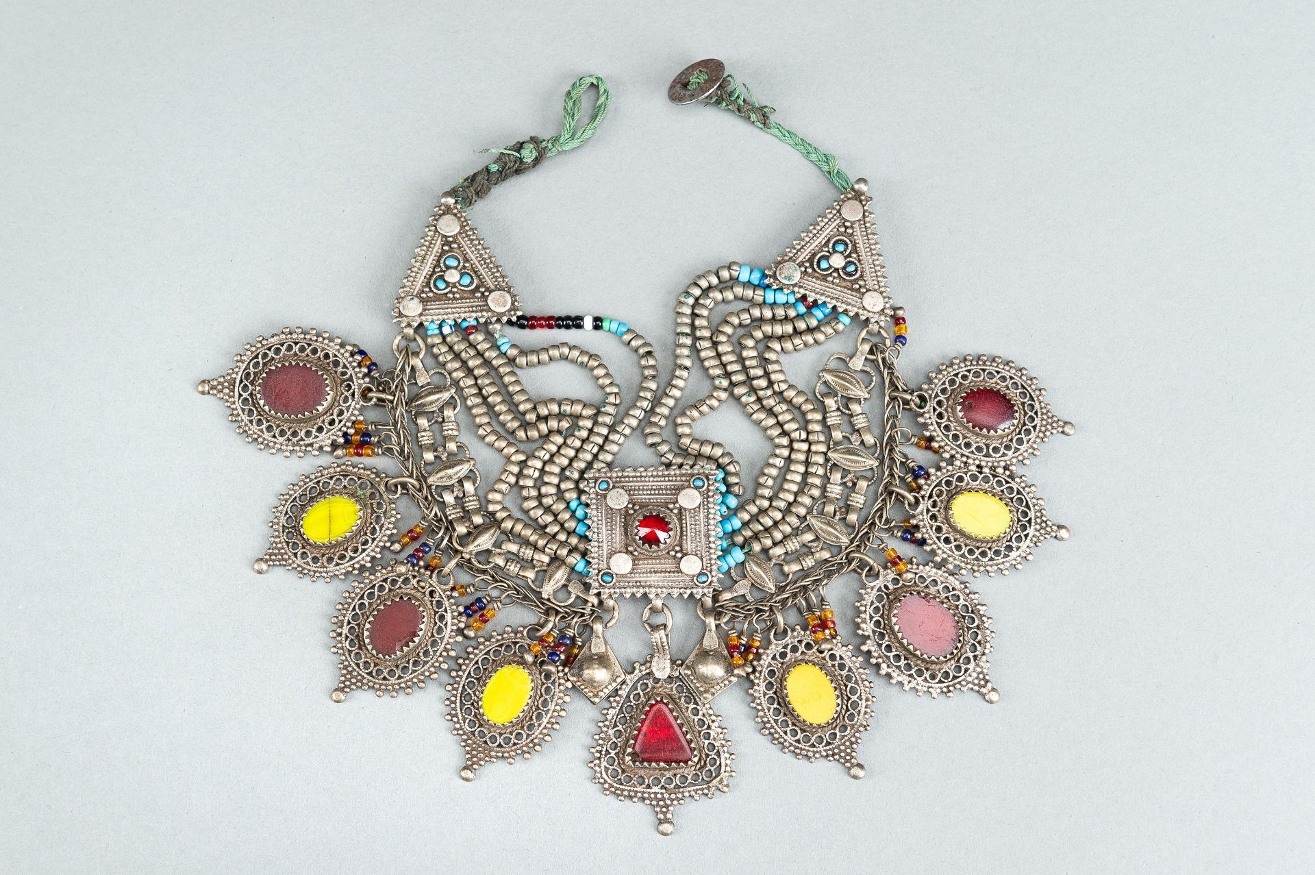 TWO TRIBAL AFGHAN MULTI-COLORED GLASS AND METAL NECKLACES, c. 1950s - Bild 5 aus 15