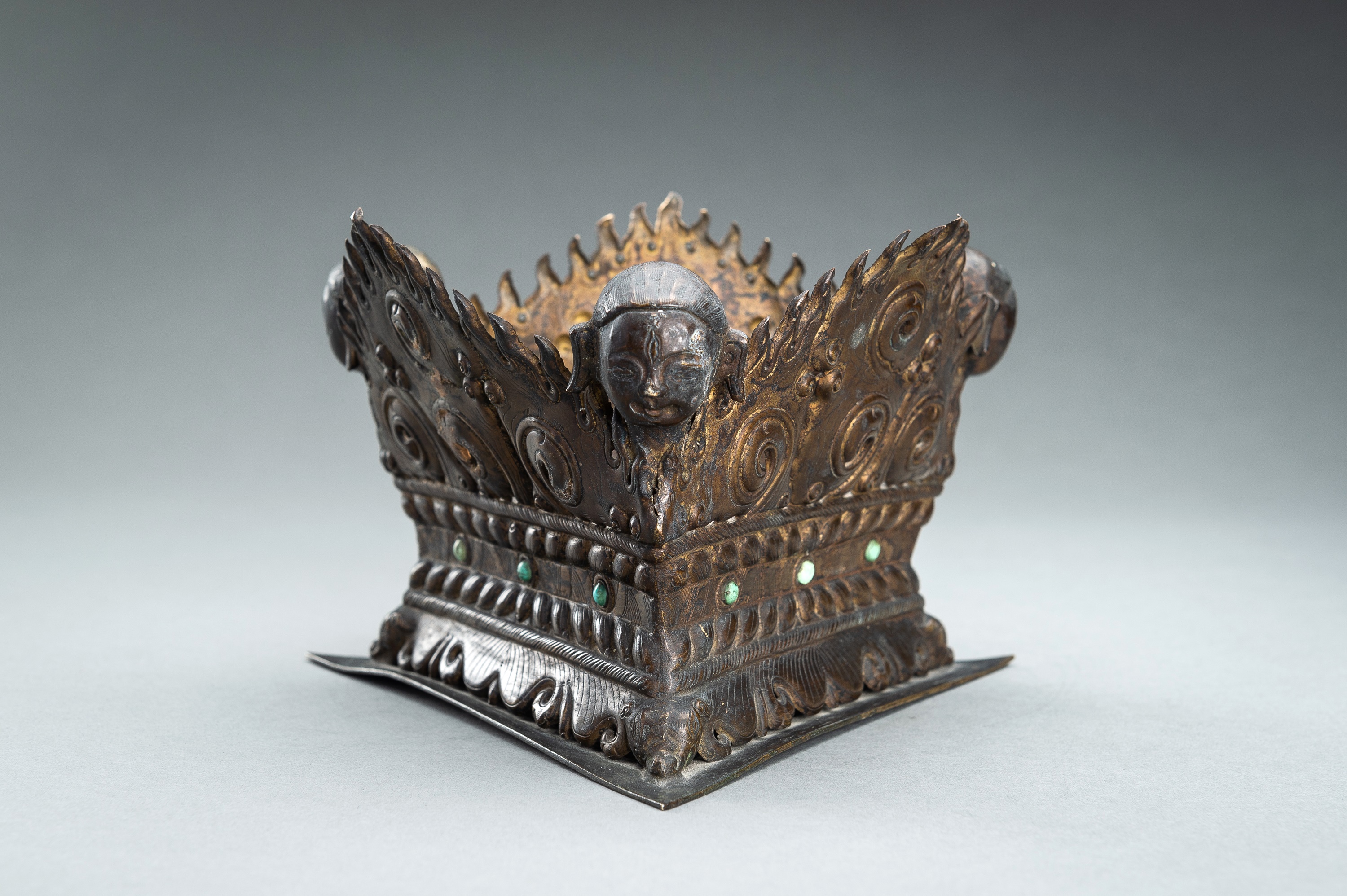 A COPPER MOUNTED KAPALA AND STAND, 19TH CENTURY - Image 18 of 19