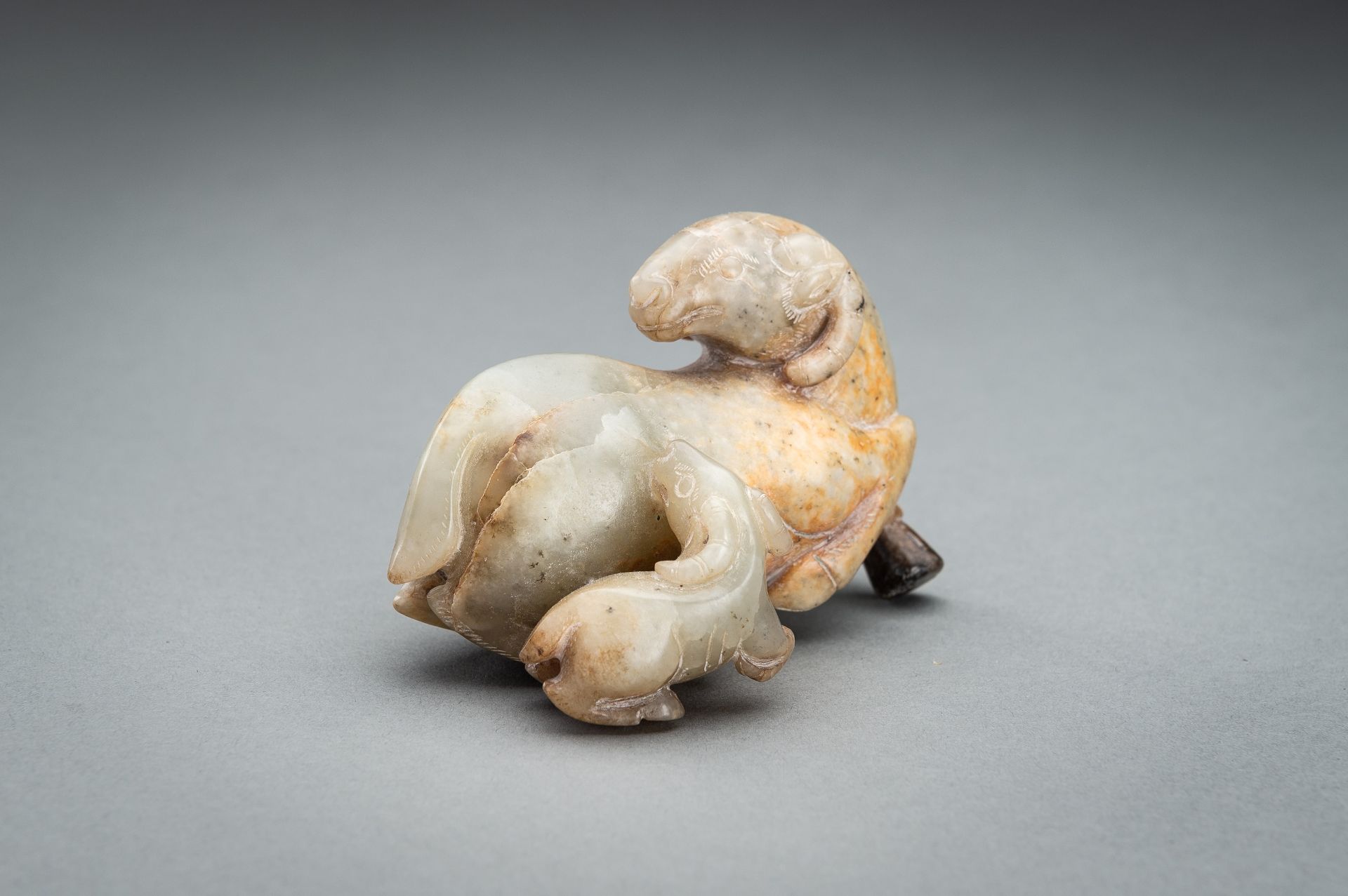 A CELADON JADE RAM GROUP, QING - Image 8 of 10