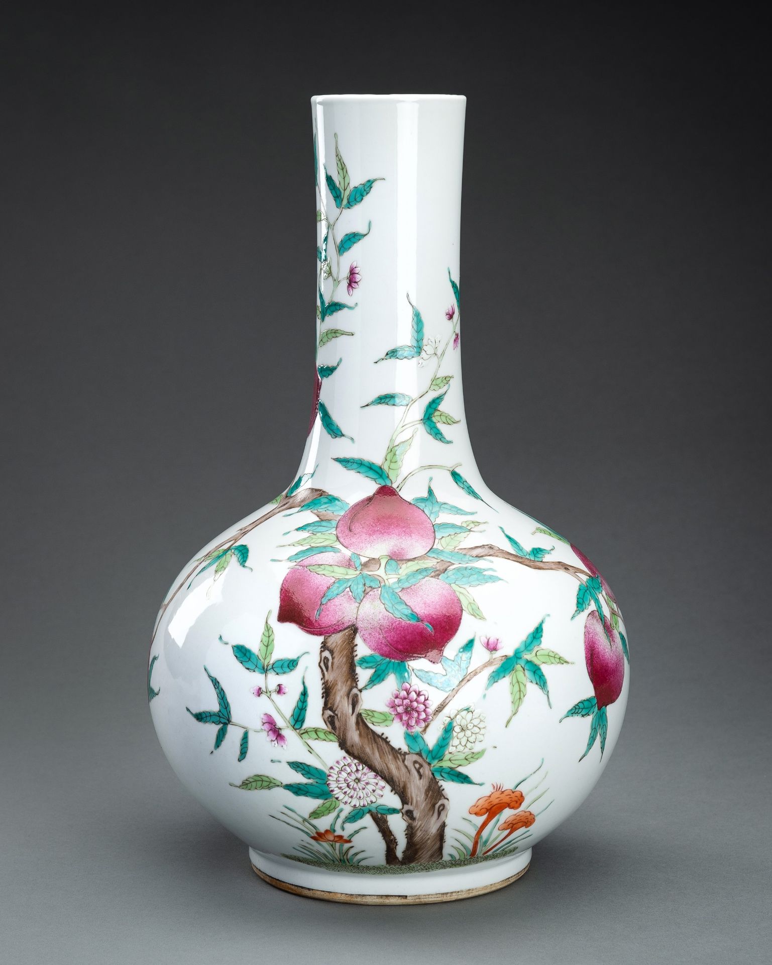 A FAMILLE ROSE 'NINE PEACHES' PORCELAIN VASE, TIANQIUPING