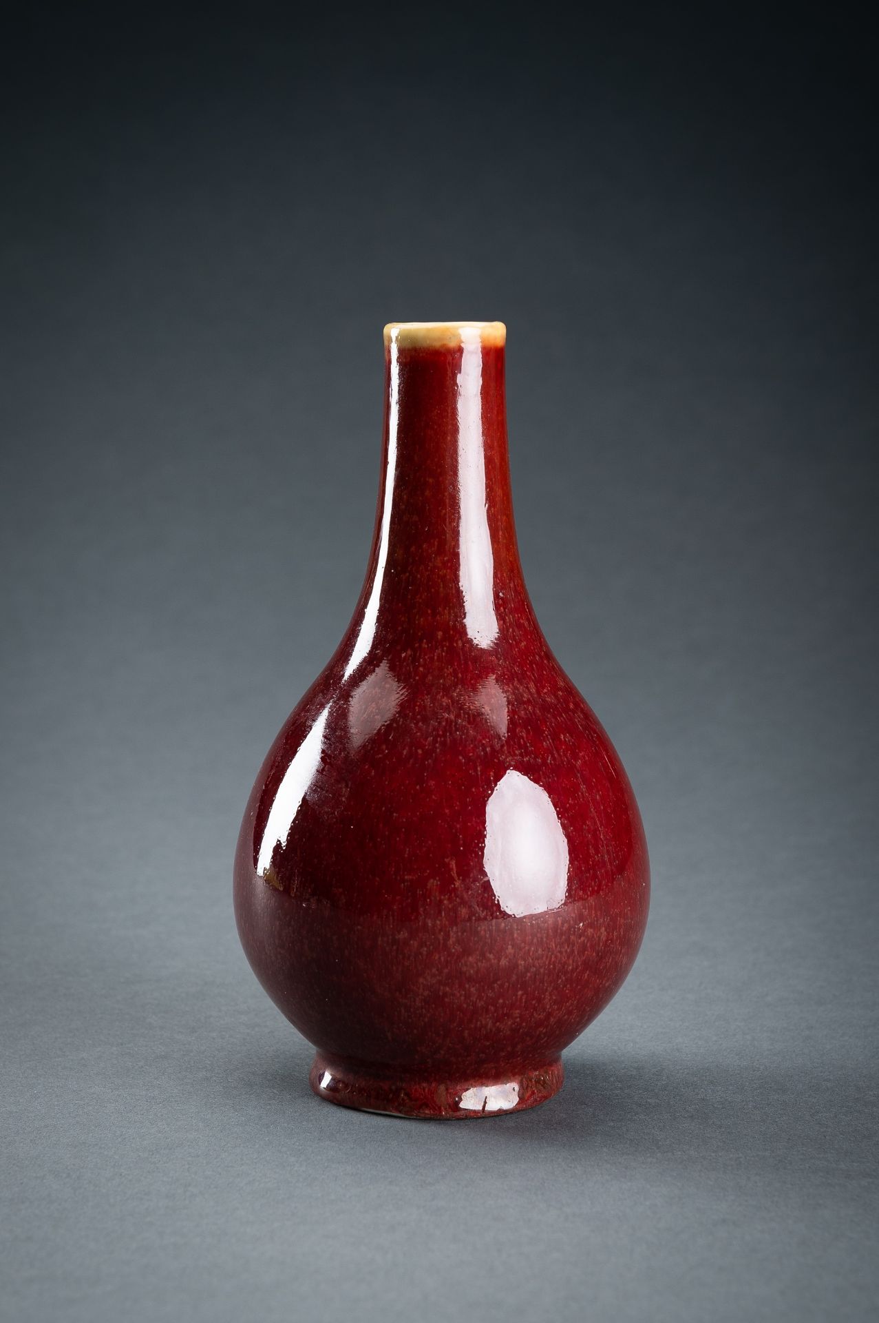 A LANGYAO GLAZED BOTTLE VASE, QING - Bild 6 aus 11