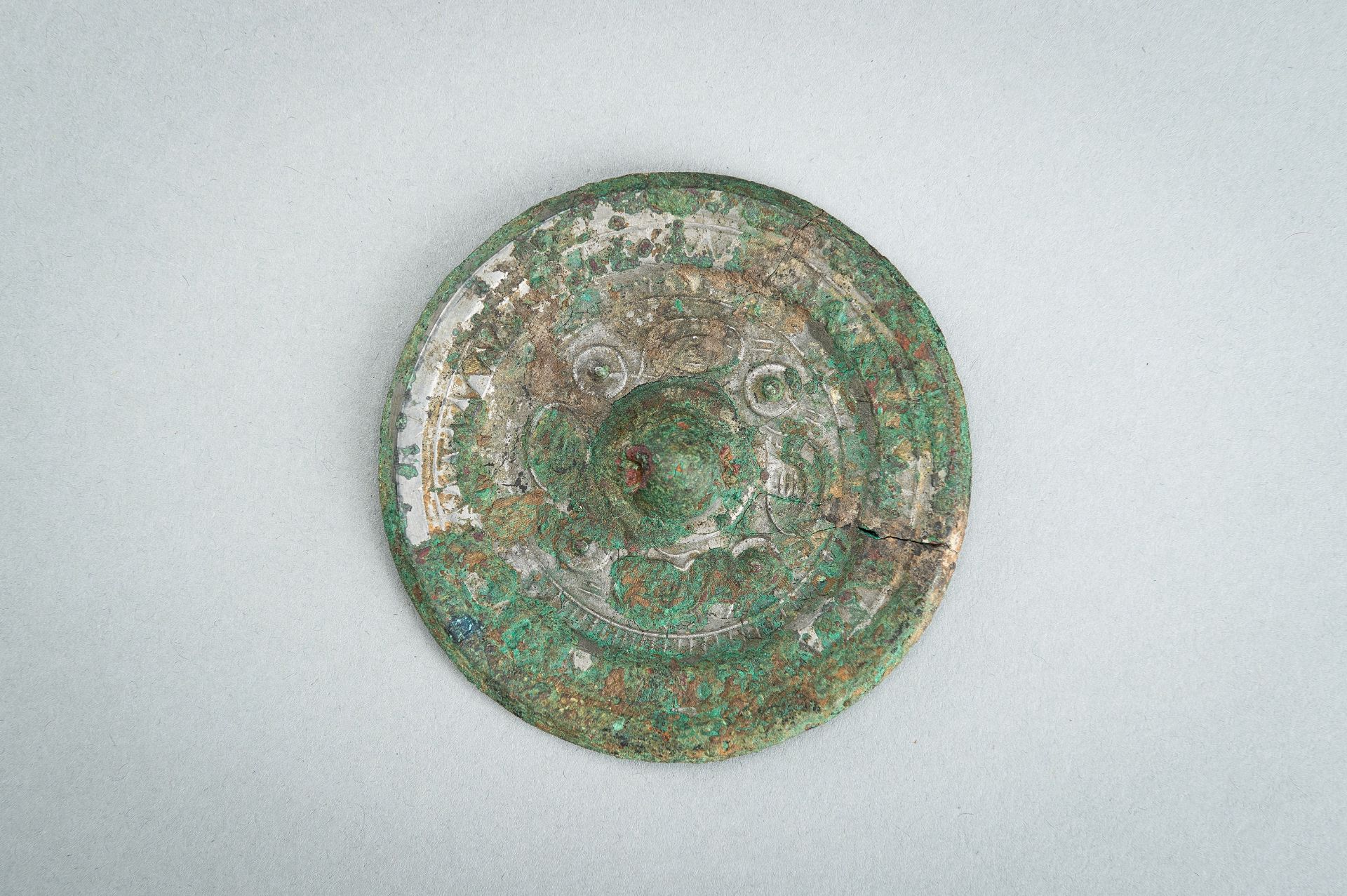 A BRONZE MIRROR, HAN DYNASTY