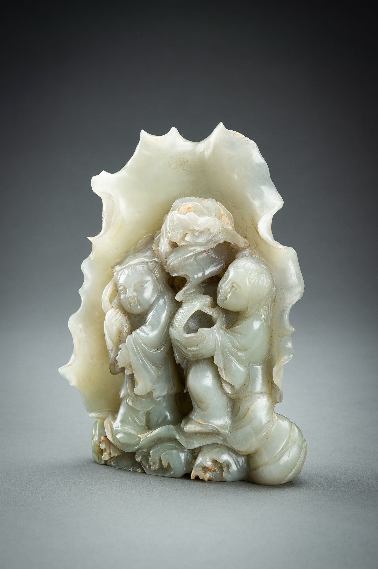 A CELADON JADE Â´HEHE ERXIANÂ´ GROUP, c. 1920s - Image 6 of 14