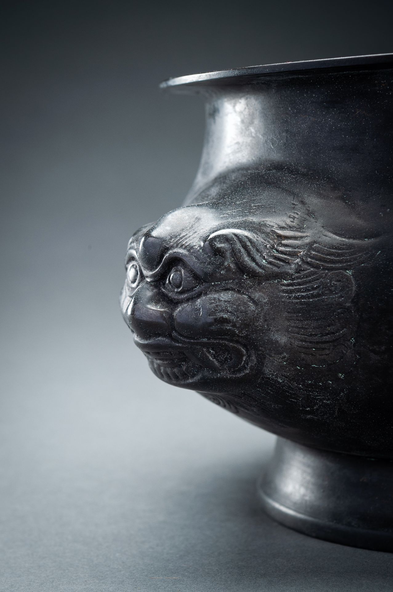 A BRONZE CENSER WITH BUDDHIST LION MASKS, QING - Bild 11 aus 14