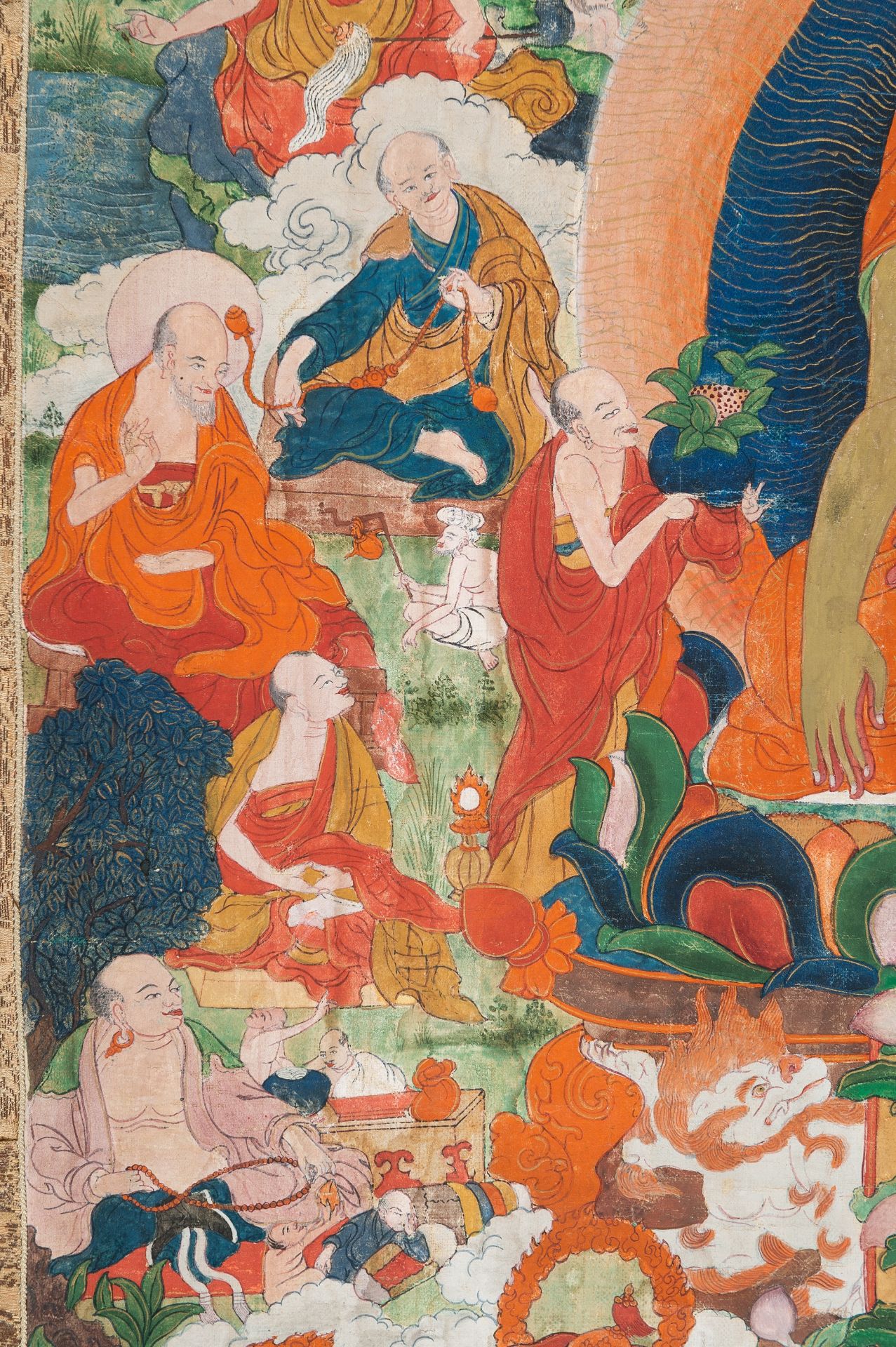 A THANGKA OF BUDDHA SHAKYAMUNI, 19TH CENTURY - Image 9 of 13