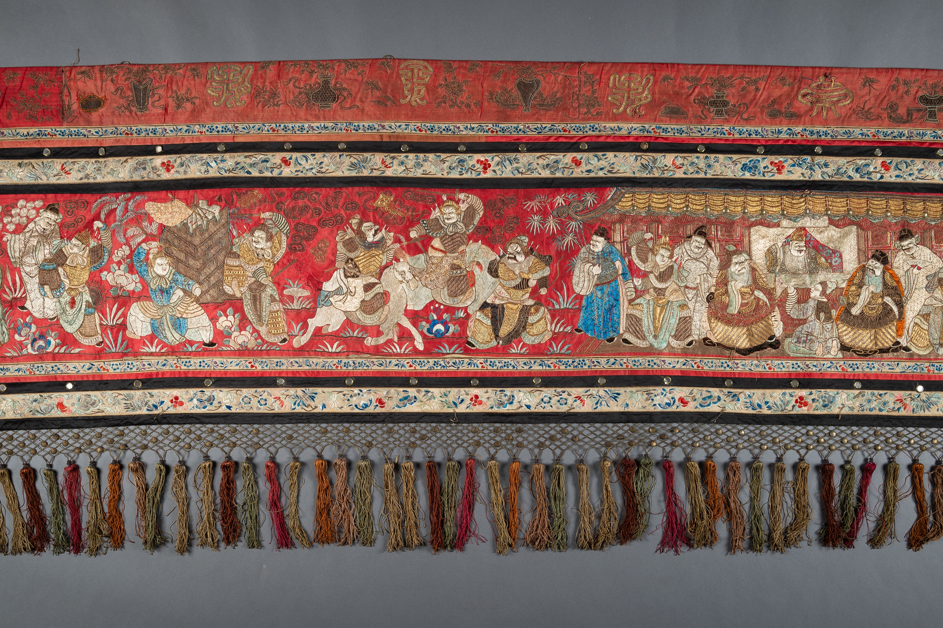 A LARGE EMBROIDERED WALL PANEL, QING - Image 13 of 26