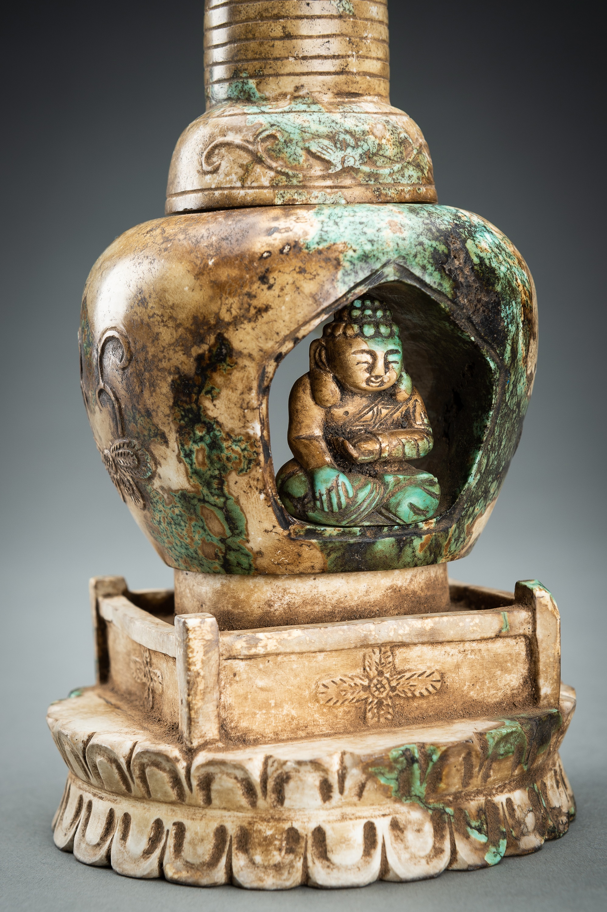 A FOUR-PART TURQUOISE MATRIX STUPA WITH BUDDHA - Image 10 of 18