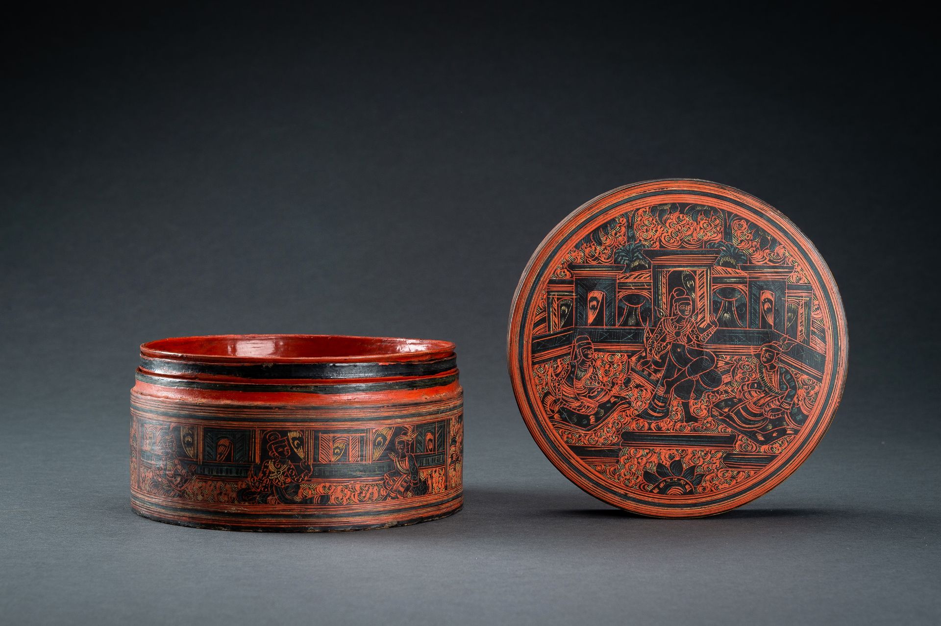 A FOUR-TIERED LACQUERED BAMBOO BETEL BOX, 1900-1950 - Image 4 of 16