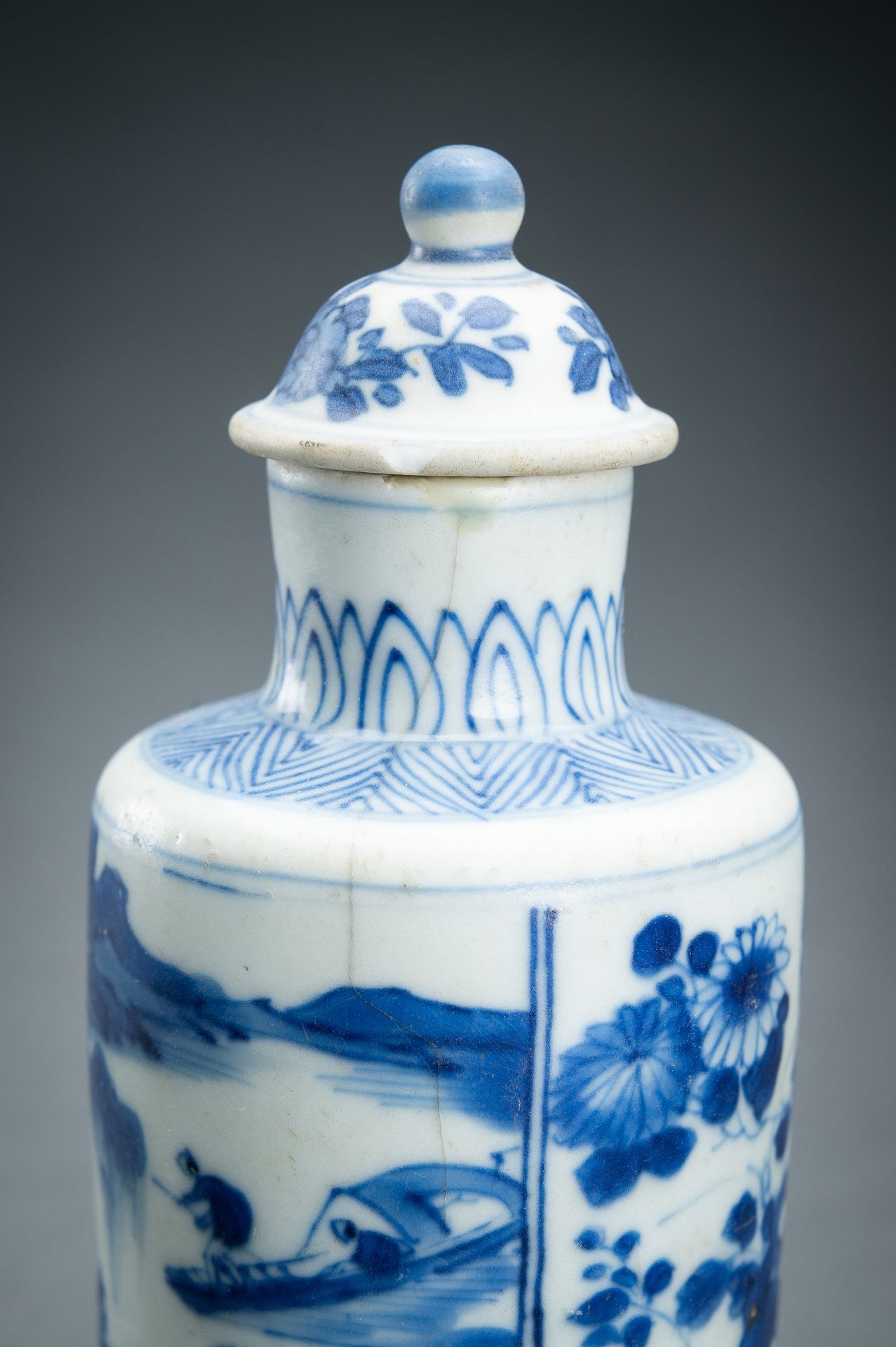 TWO BLUE AND WHITE PORCELAIN VASES WITH COVERS, 17th CENTURY - Image 4 of 15