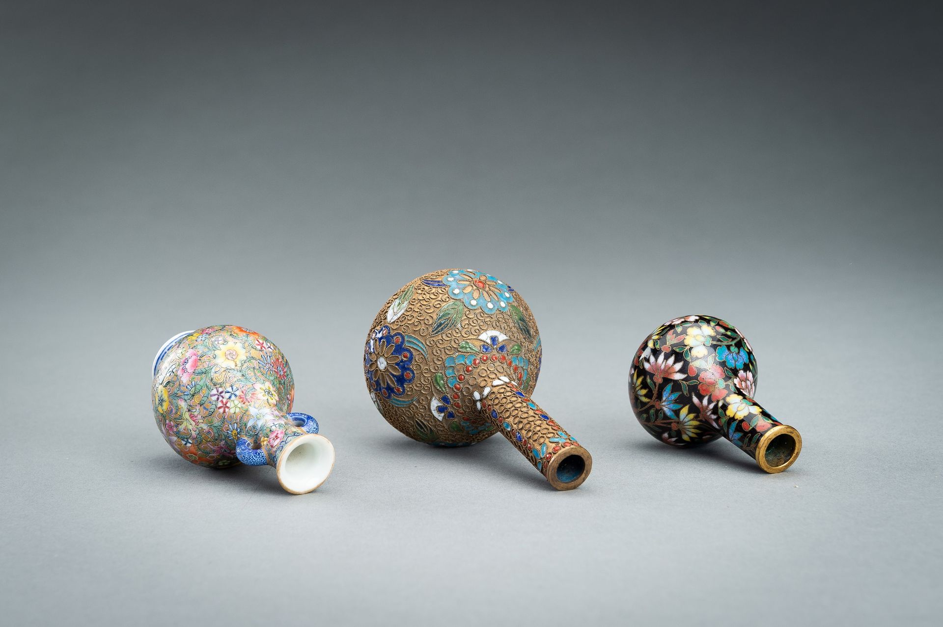 A GROUP OF THREE MINIATURE BOTTLE VASES, c. 1920s - Image 12 of 14