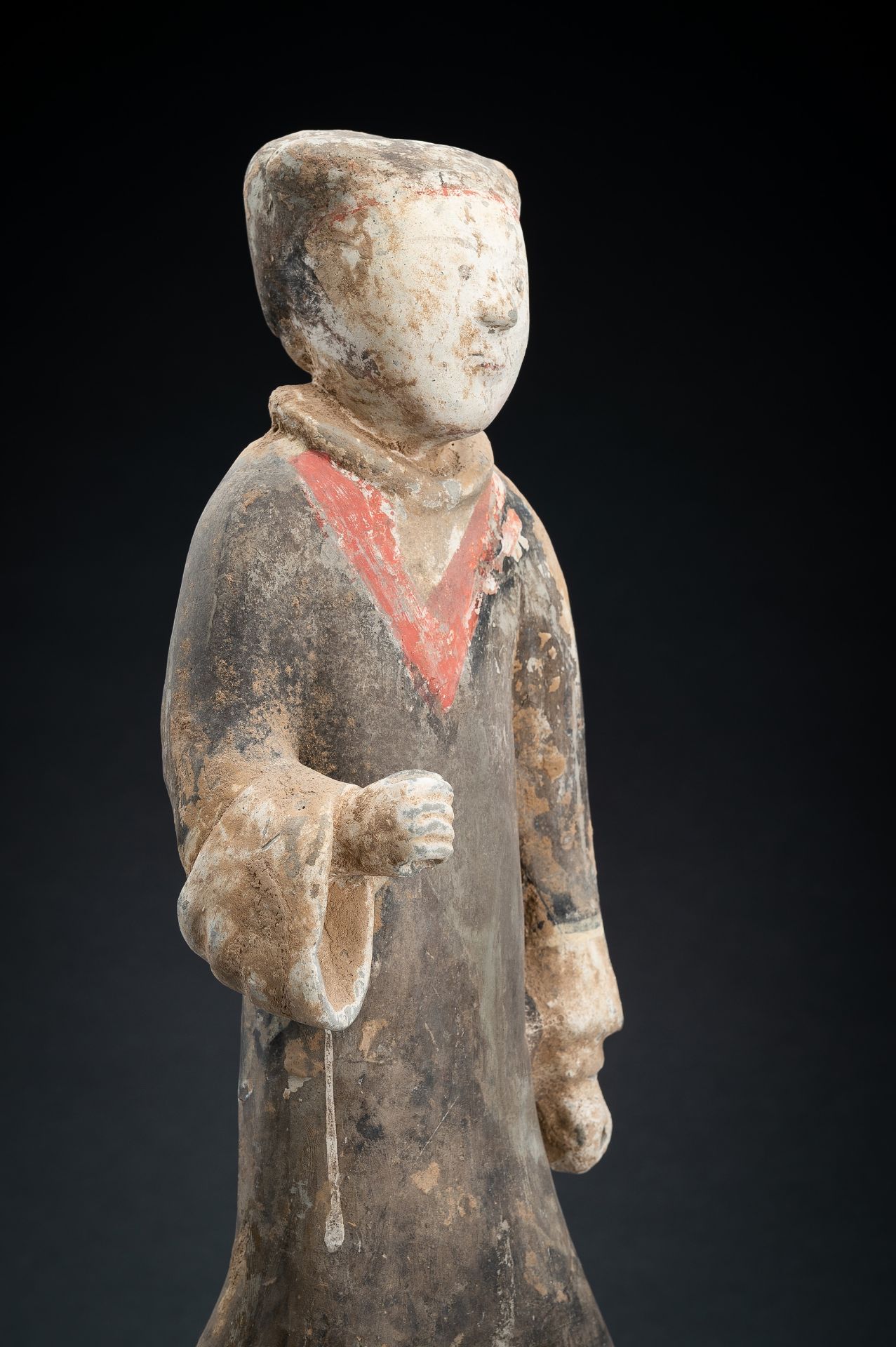 A POTTERY FIGURE OF A GUARD, HAN DYNASTY - Image 7 of 14