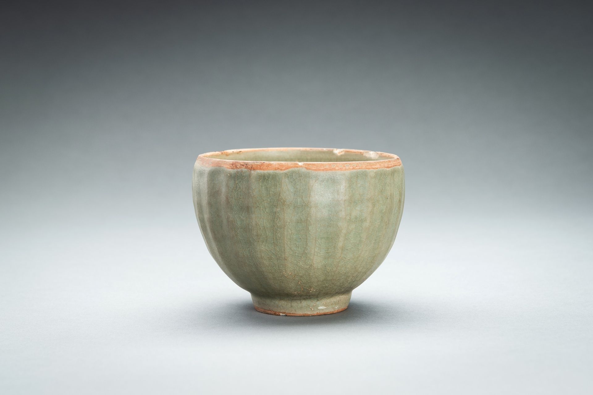 A LONGQUAN CELADON CERAMIC BOWL, SONG DYNASTY - Image 7 of 10