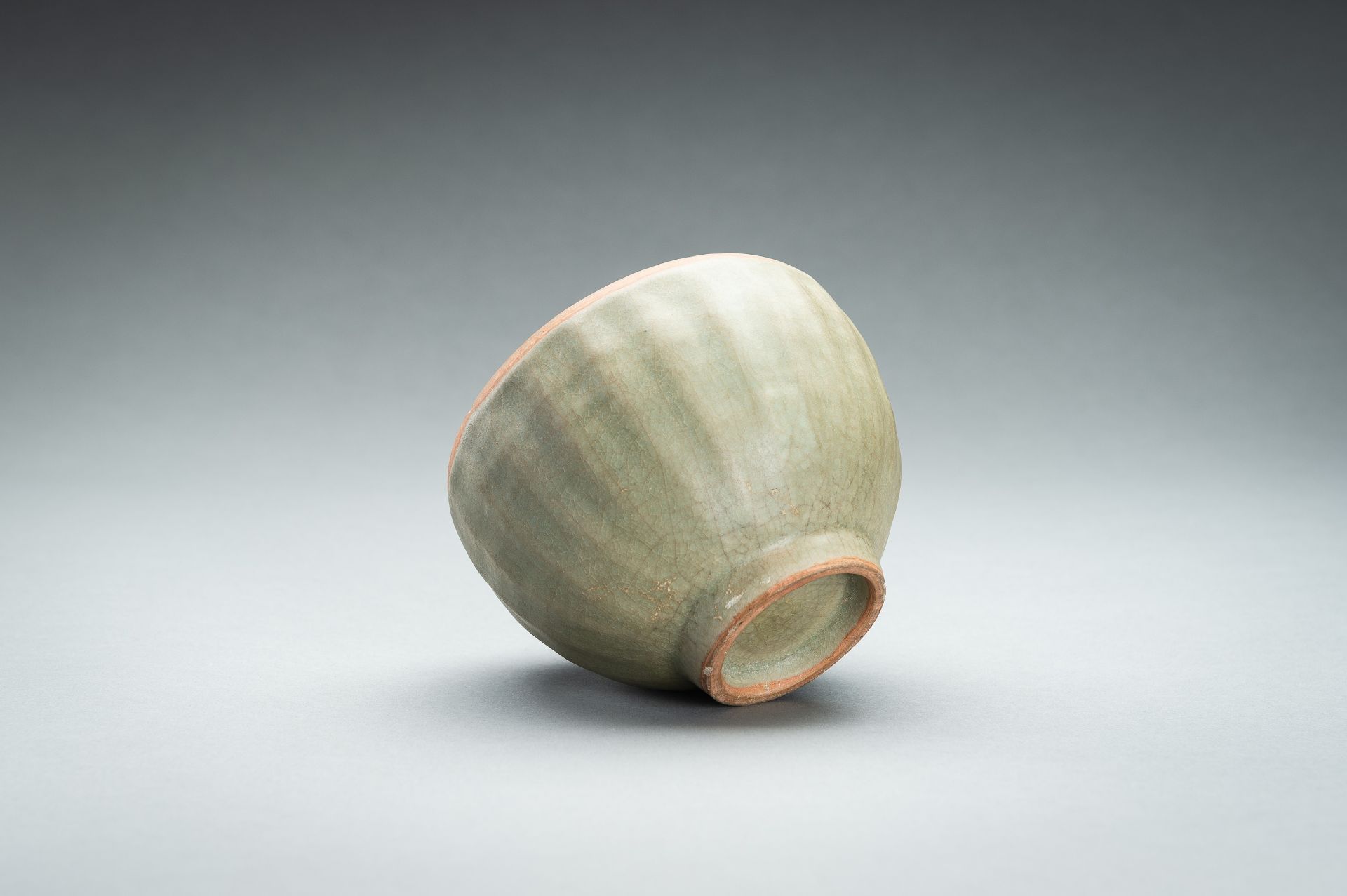 A LONGQUAN CELADON CERAMIC BOWL, SONG DYNASTY - Image 9 of 10