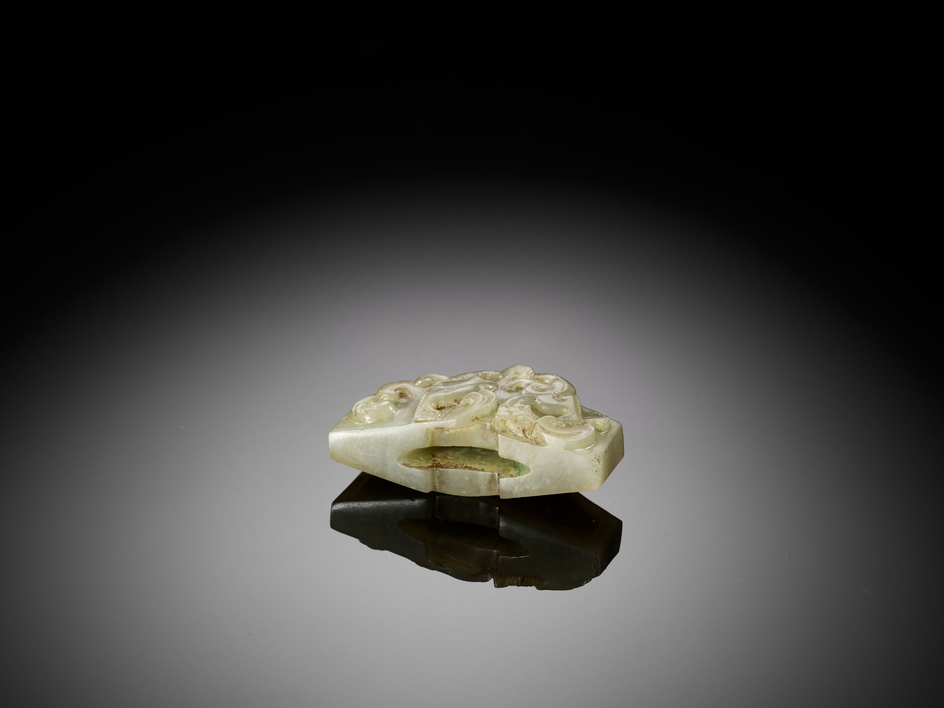 A CELADON JADE SWORD GUARD, WESTERN HAN DYNASTY - Image 10 of 13